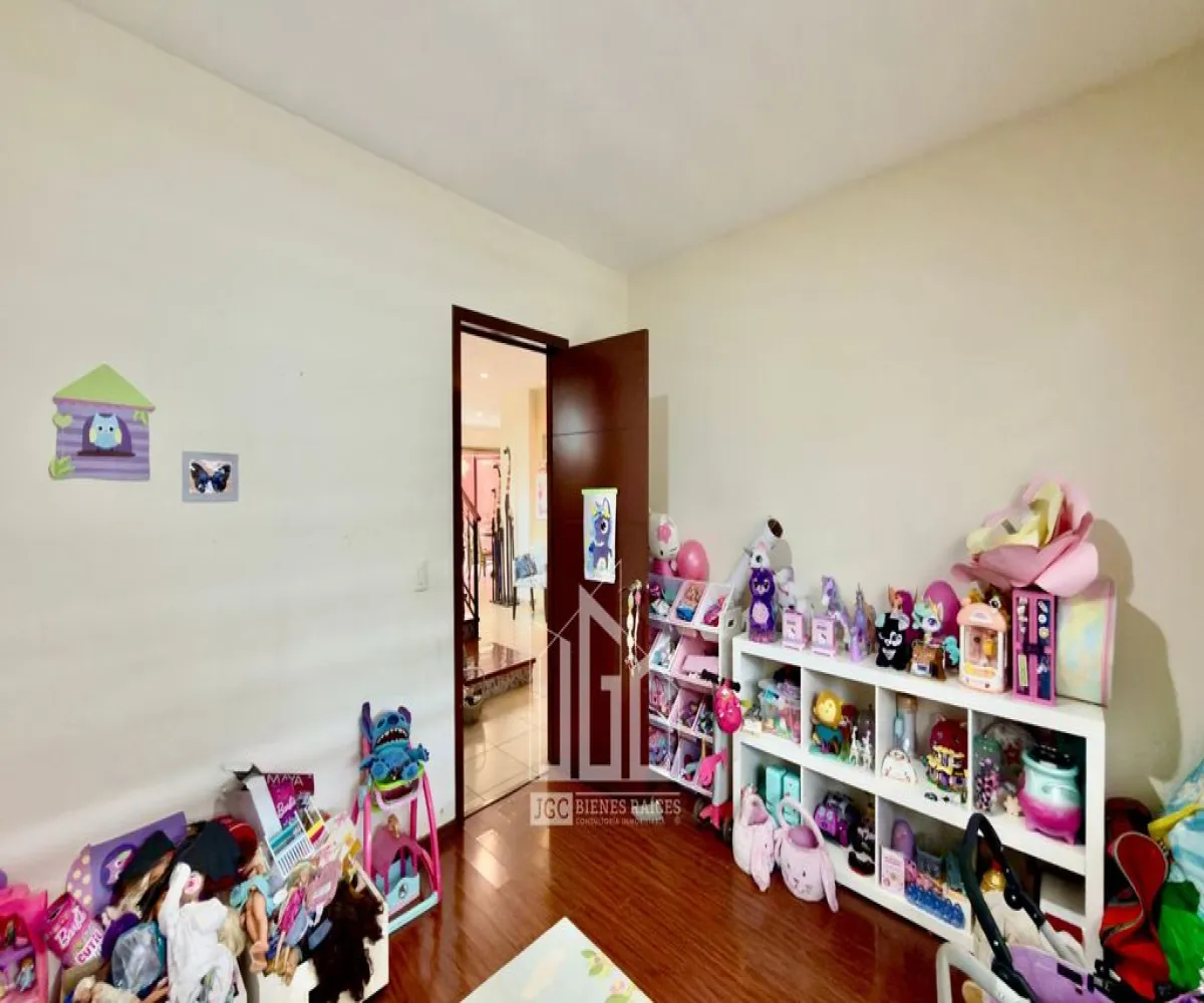 Casa En Venta,Jardín Real,Duque 133, Zapopan, Jalisco 45136, 3 Habitaciones,3 Baños,Duque,2,ps8F4Tp