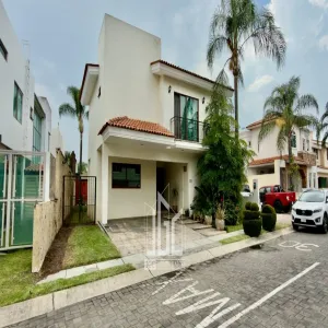 Casa En Venta,Jardín Real,Duque 133, Zapopan, Jalisco 45136, 3 Habitaciones,3 Baños,Duque,2,ps8F4Tp