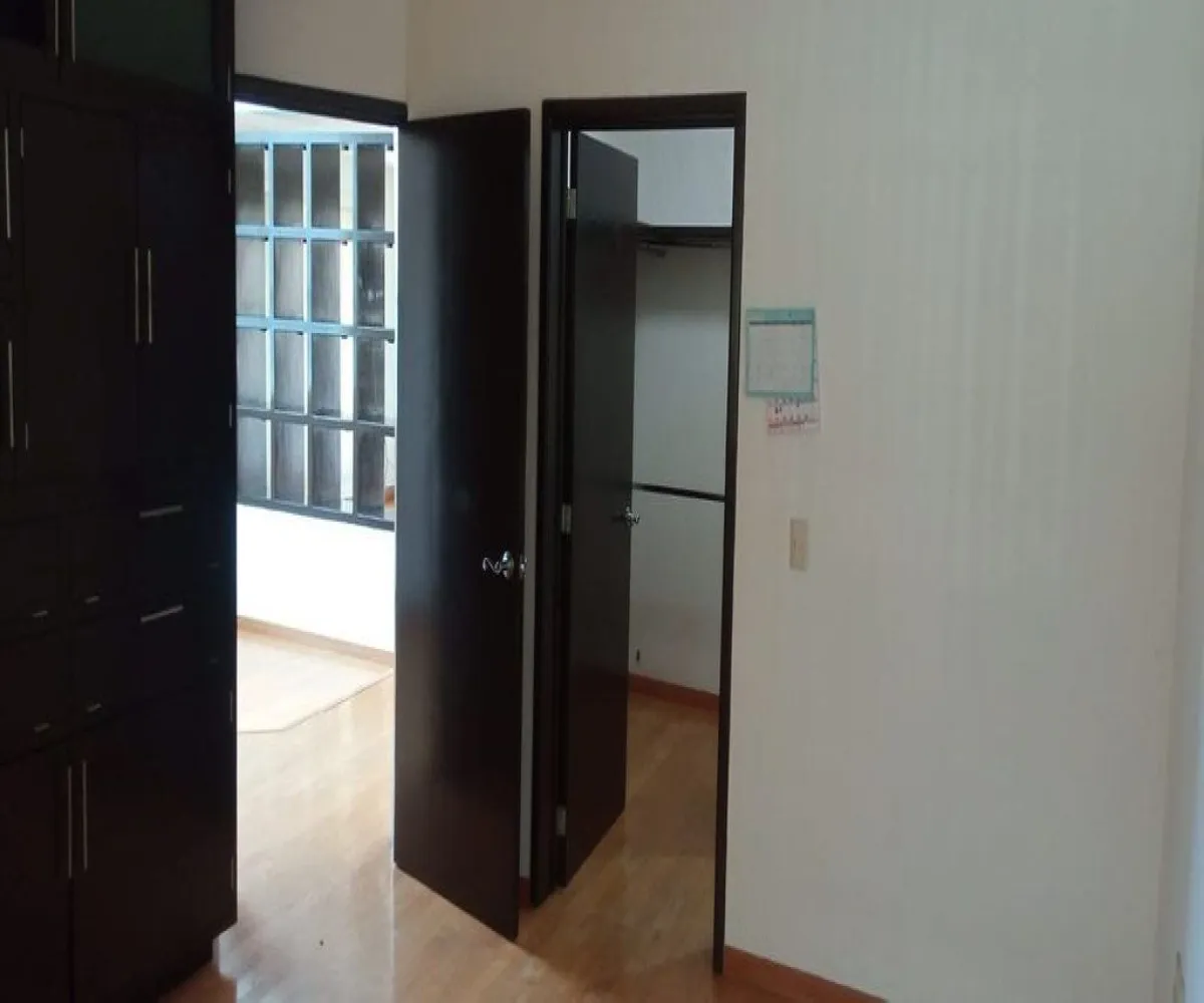 Casa En Venta,Centinela I,Avenida Valle de San Isidro 1725, Zapopan, Jalisco 45134, 4 Habitaciones,3 Baños,Avenida Valle de San Isidro,2,p1Zm7yD