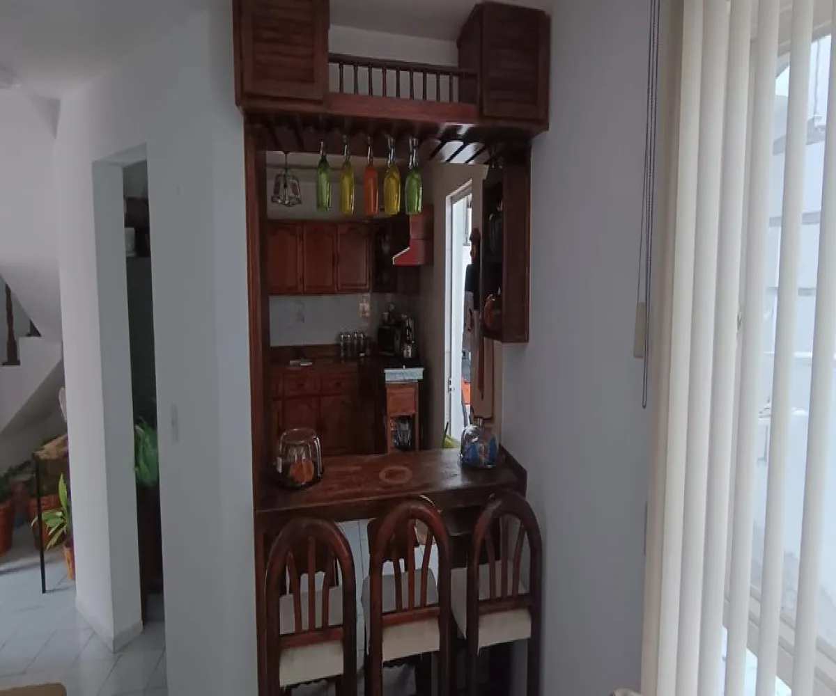 Casa En Venta,Fraccionamiento Revolución,Pelotón Oriente 160, San Pedro Tlaquepaque, Jalisco 45588, 3 Habitaciones,1 Baño,Pelotón Oriente,2,pwZDT6f