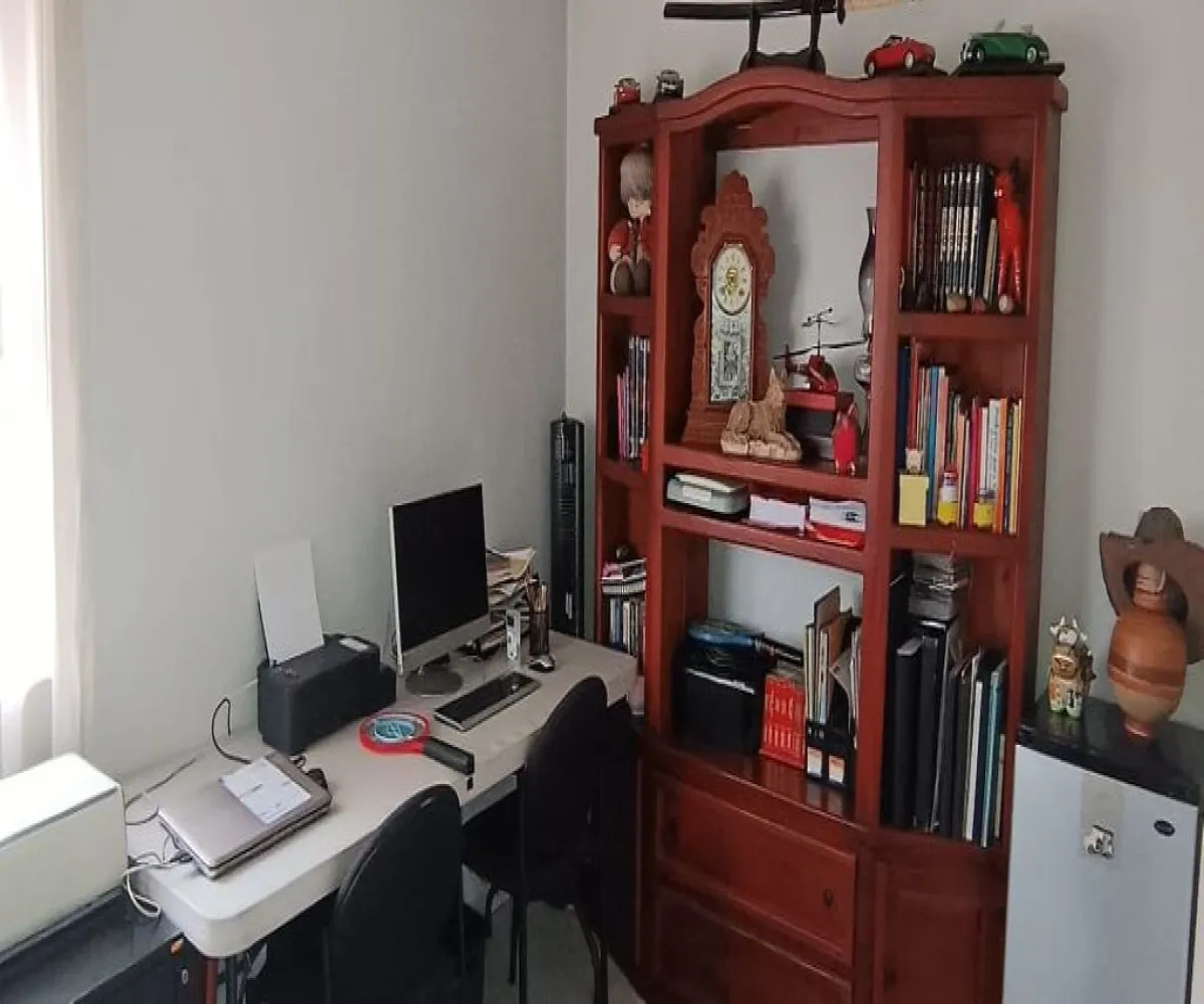 Casa En Venta,Fraccionamiento Revolución,Pelotón Oriente 160, San Pedro Tlaquepaque, Jalisco 45588, 3 Habitaciones,1 Baño,Pelotón Oriente,2,pwZDT6f