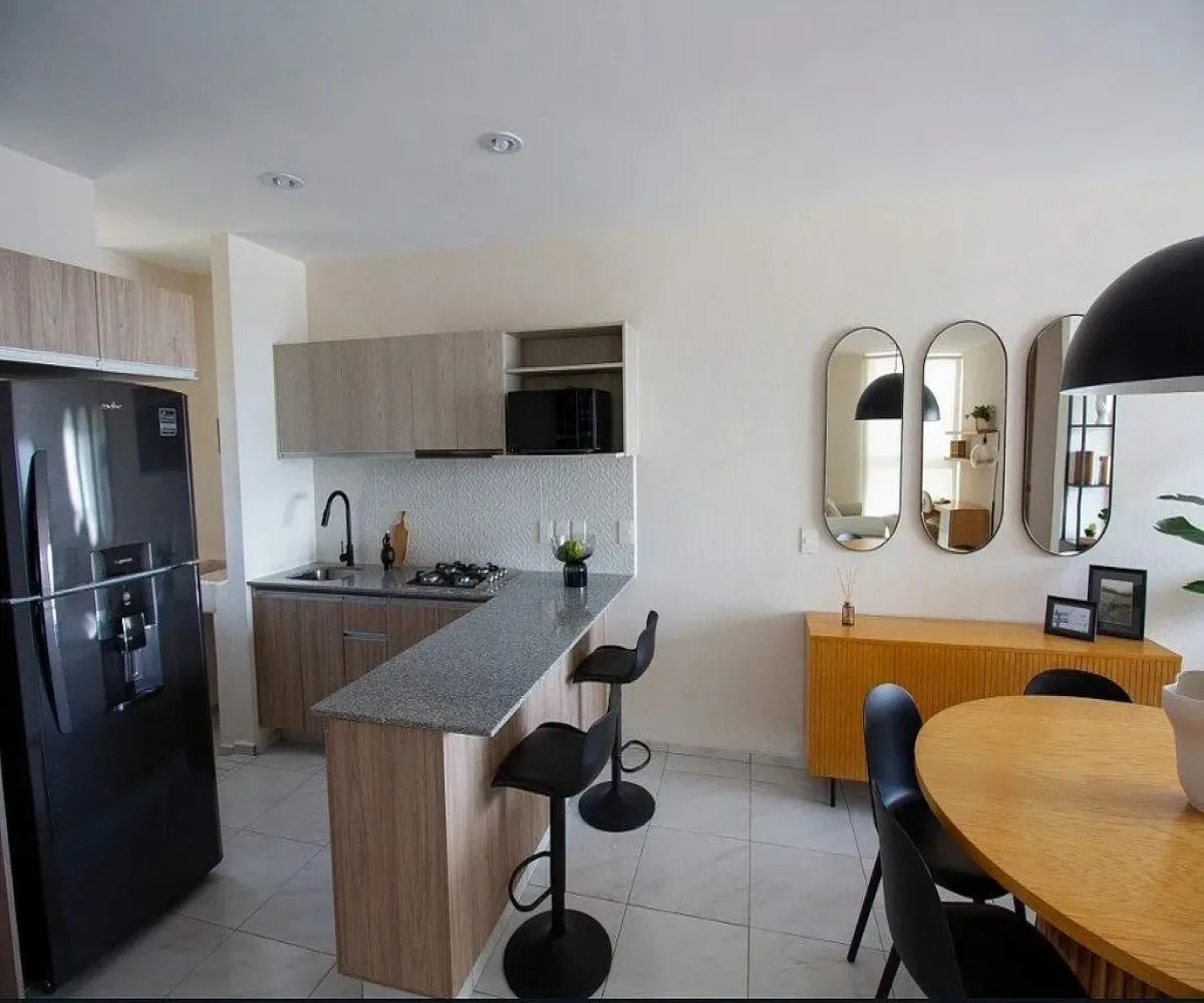 Departamento En Venta,Sin Nombre,Calle Prolongacion Avenida Las Fuentes S/N, San Pedro Tlaquepaque, Jalisco 45608, 2 Habitaciones,2 Baños,Calle Prolongacion Avenida Las Fuentes,1,pLHp3hC