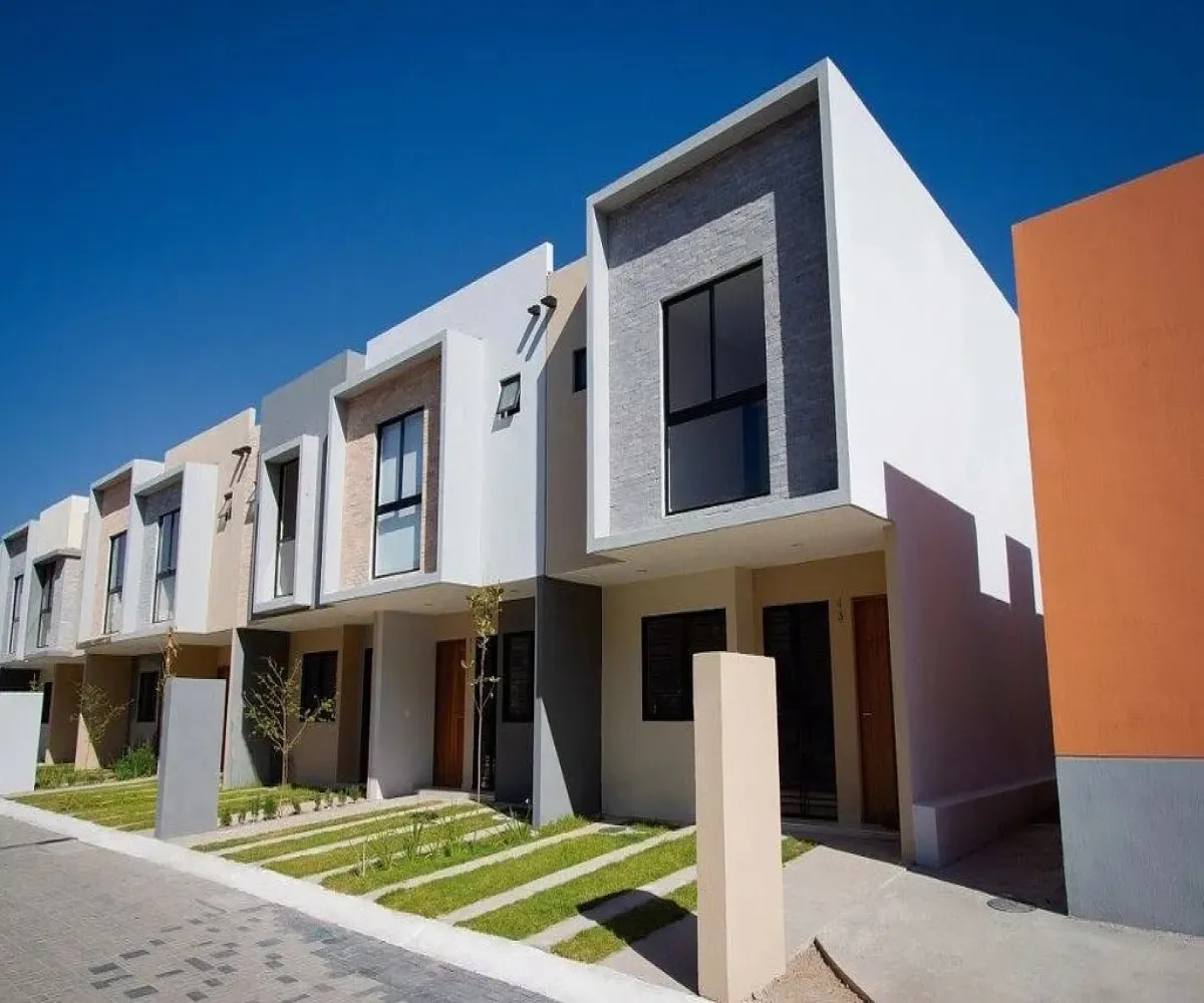 Casa En Venta,Parques del Bosque,Calle Independencia 3342, San Pedro Tlaquepaque, Jalisco 45609, 3 Habitaciones,3 Baños,Calle Independencia,2,pIj6P8A