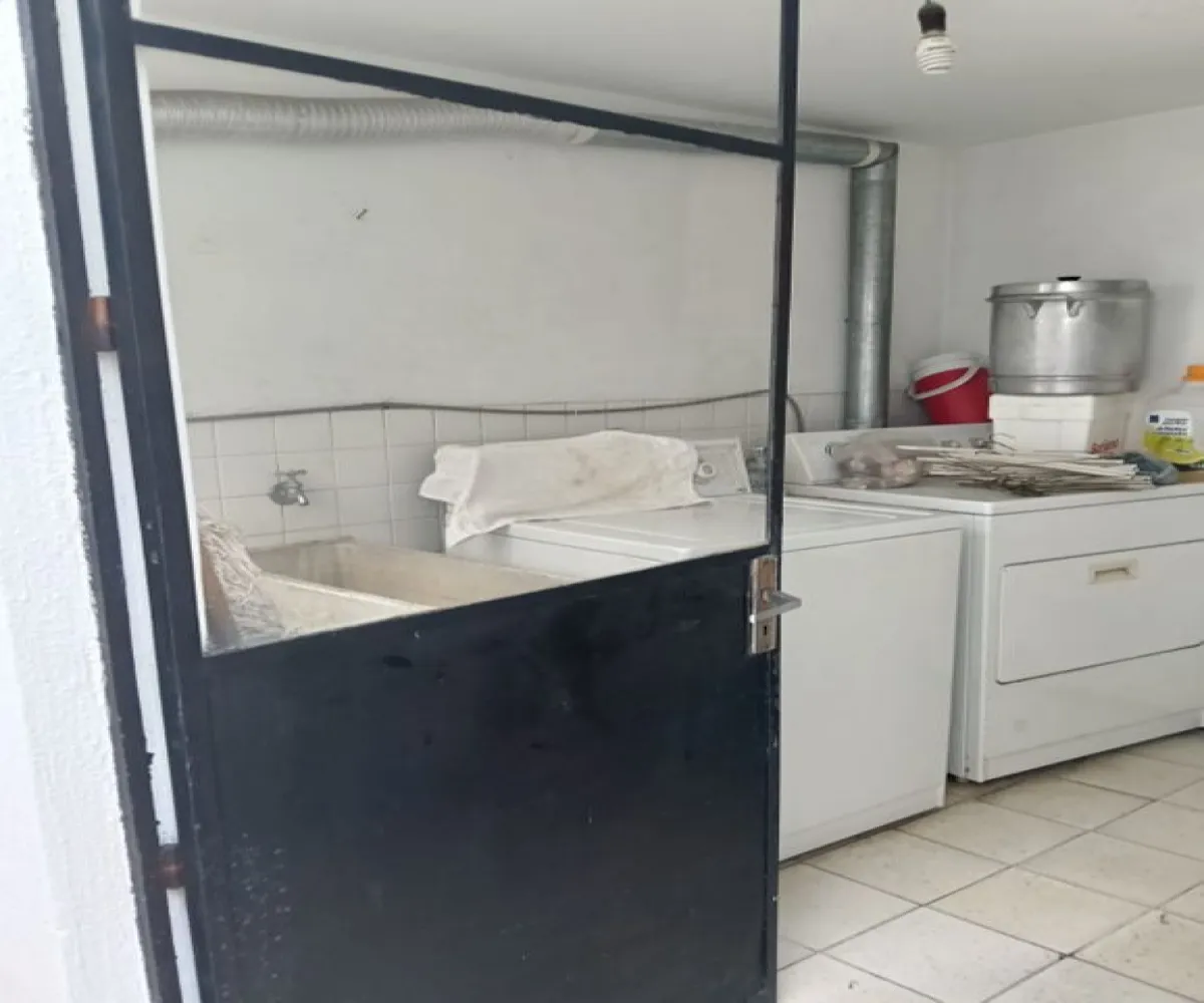 Casa En Renta,Jardines del Country,Mercaderes 2339, Guadalajara, Jalisco 44210, 1 Cuarto,1 Baño,Mercaderes,2,p8gwOXq