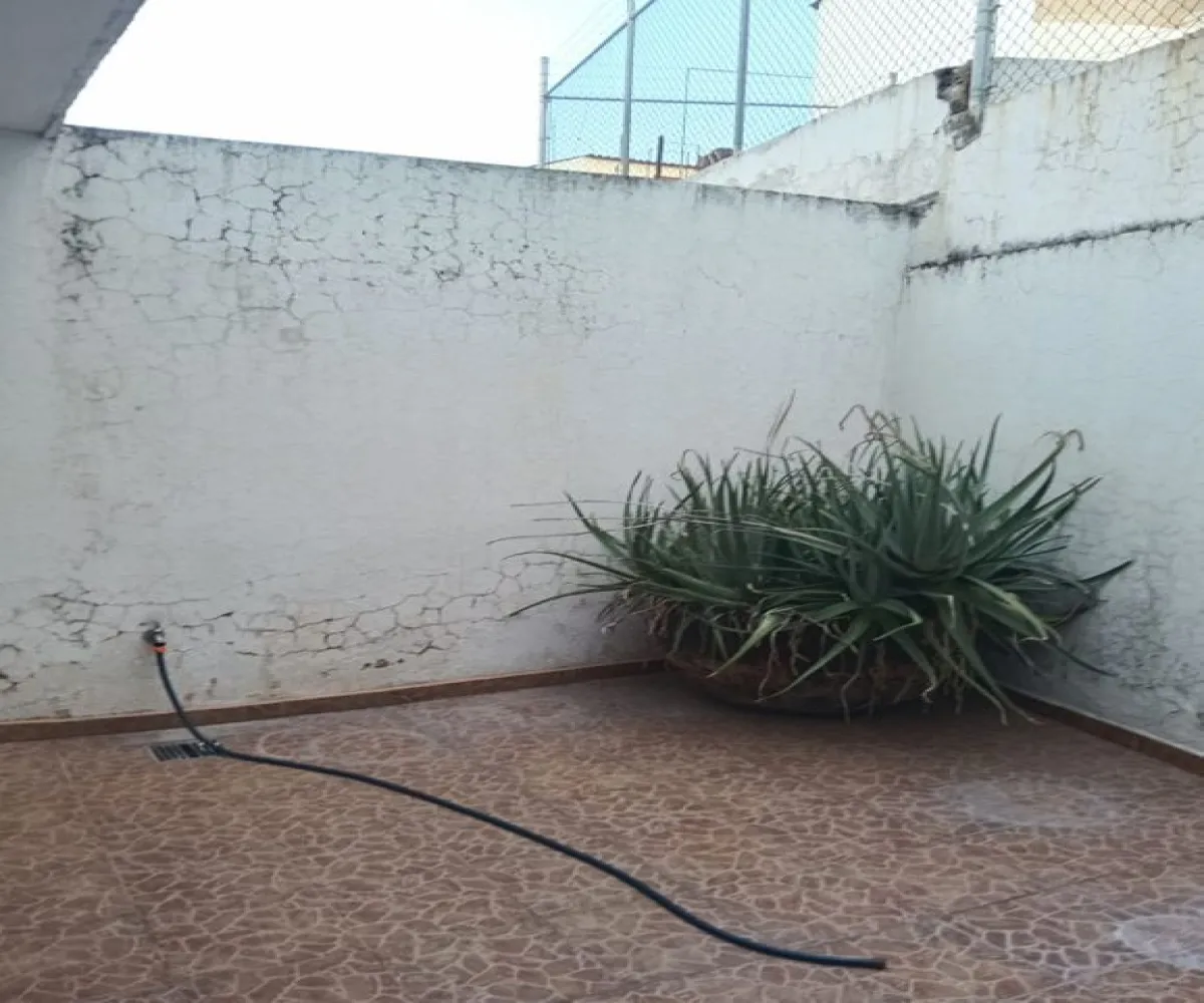 Casa En Renta,Jardines del Country,Mercaderes 2339, Guadalajara, Jalisco 44210, 1 Cuarto,1 Baño,Mercaderes,2,p8gwOXq