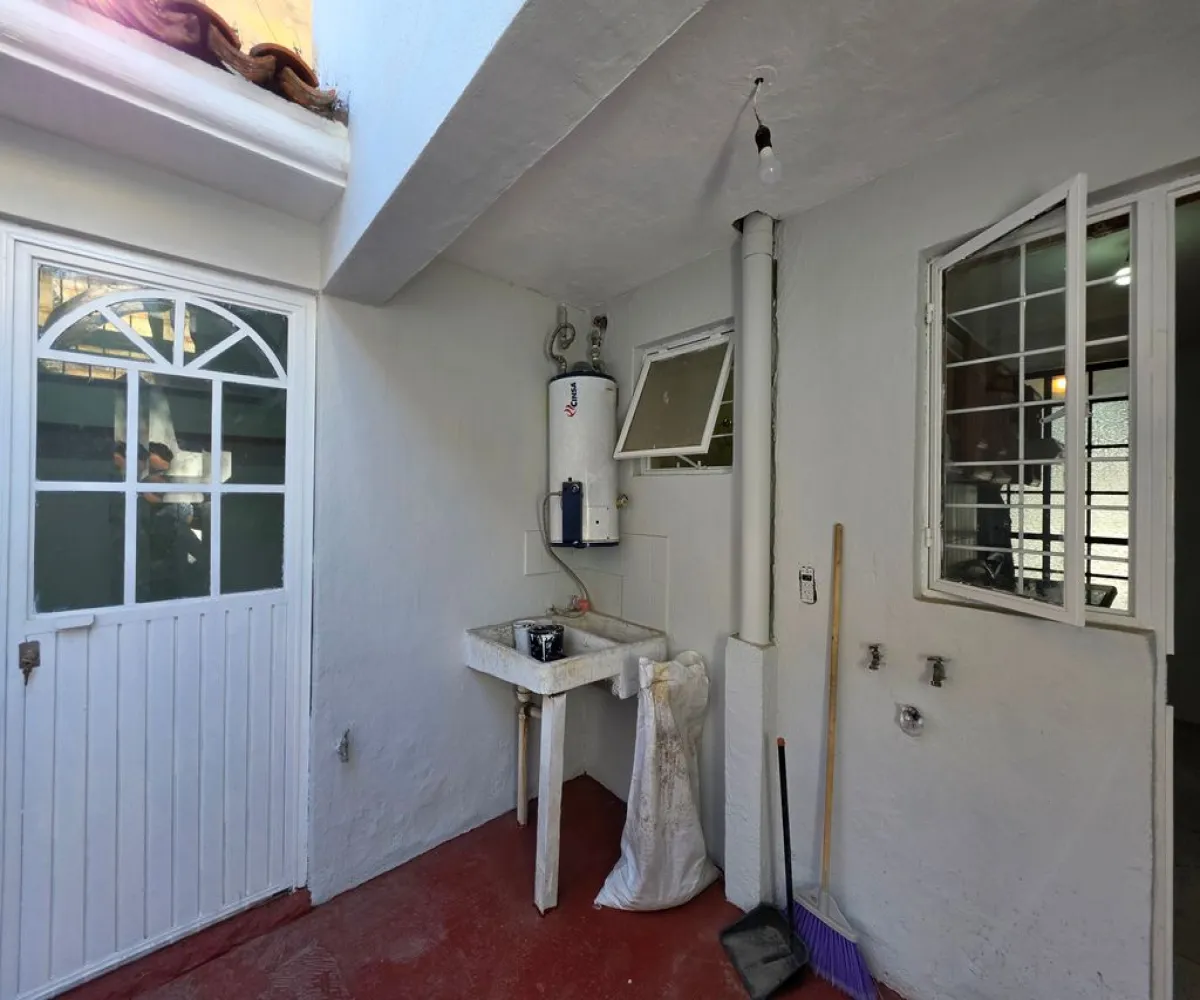 Departamento En Venta,Lomas de Zapopan,Calle Tarragona 822, Zapopan, Jalisco 45130, 3 Habitaciones,1 Baño,Calle Tarragona,1,pqO9xXC