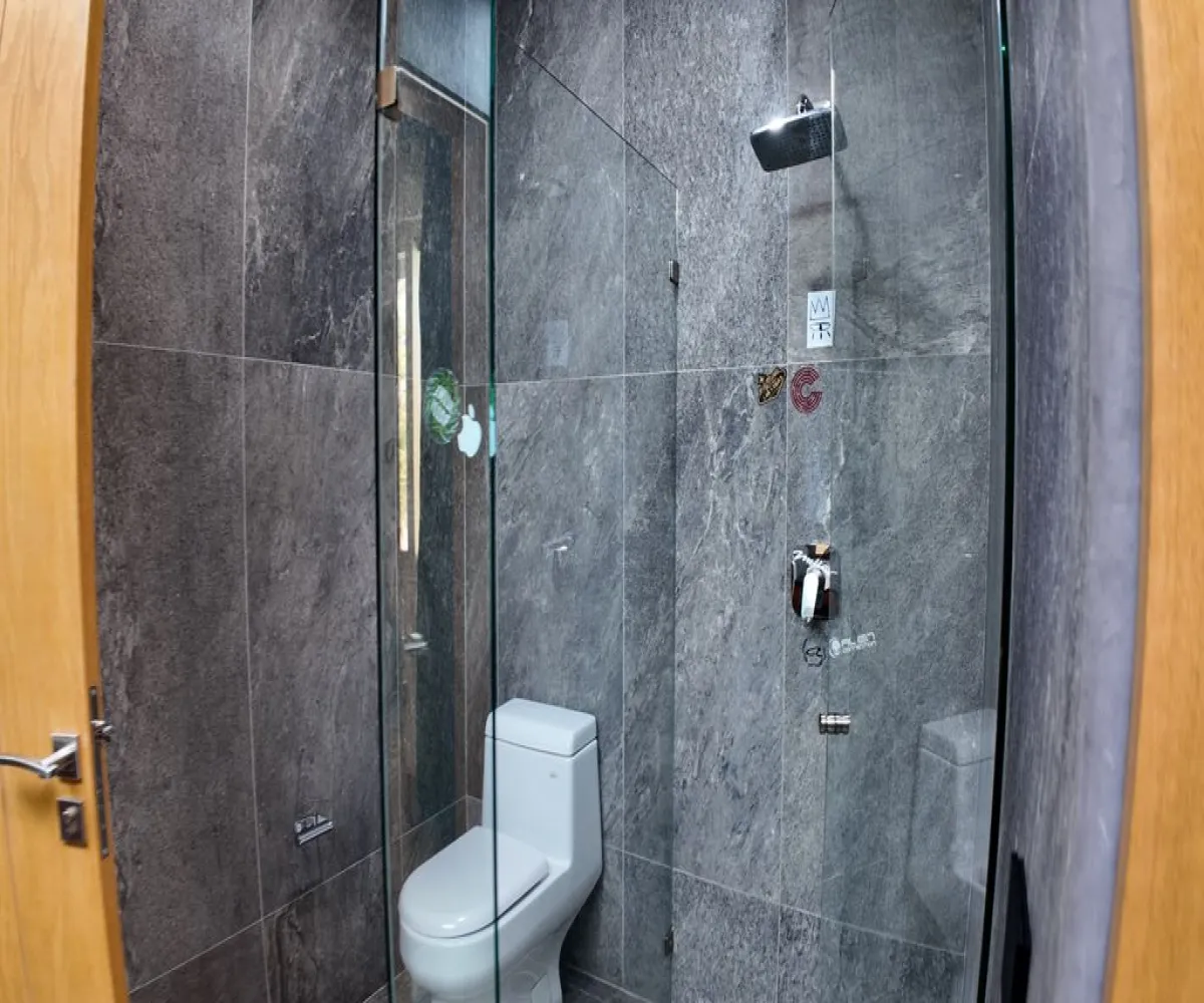 Casa En Venta,Vallarta Universidad,Avenida Juan Palomar y Arias S/N, Zapopan, Jalisco 45110, 3 Habitaciones,4 Baños,Avenida Juan Palomar y Arias,2,pKdnN0e