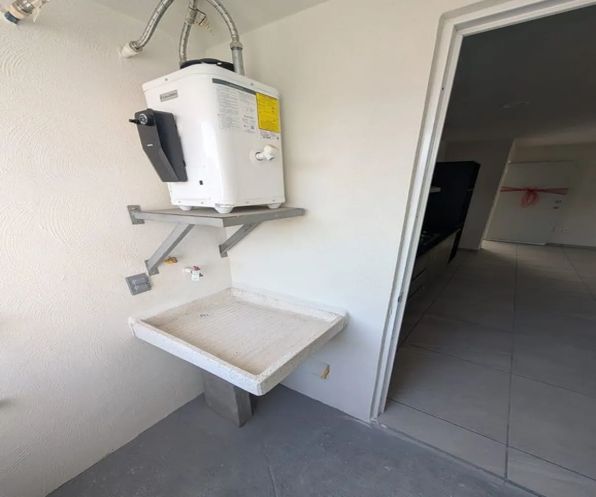 Departamento En Venta,Nueva Central Camionera,A Zapotlanejo 1351, San Pedro Tlaquepaque, Jalisco 45580, 2 Habitaciones,1 Baño,A Zapotlanejo,1,pWXcXZX