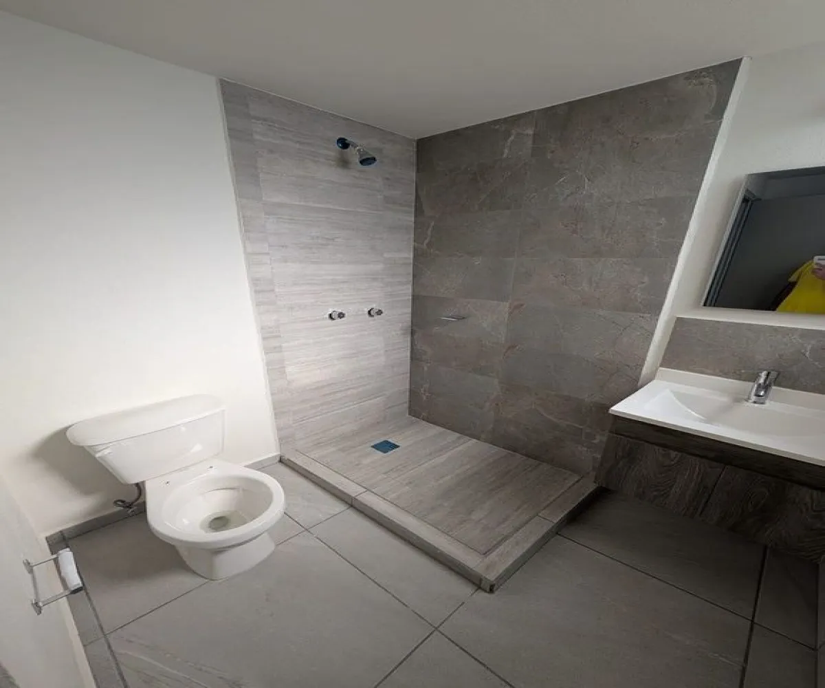 Departamento En Venta,Nueva Central Camionera,A Zapotlanejo 1351, San Pedro Tlaquepaque, Jalisco 45580, 2 Habitaciones,1 Baño,A Zapotlanejo,1,pWXcXZX