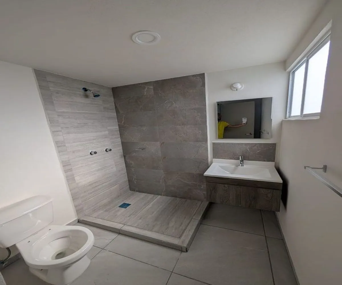 Departamento En Venta,Nueva Central Camionera,A Zapotlanejo 1351, San Pedro Tlaquepaque, Jalisco 45580, 2 Habitaciones,1 Baño,A Zapotlanejo,1,pWXcXZX