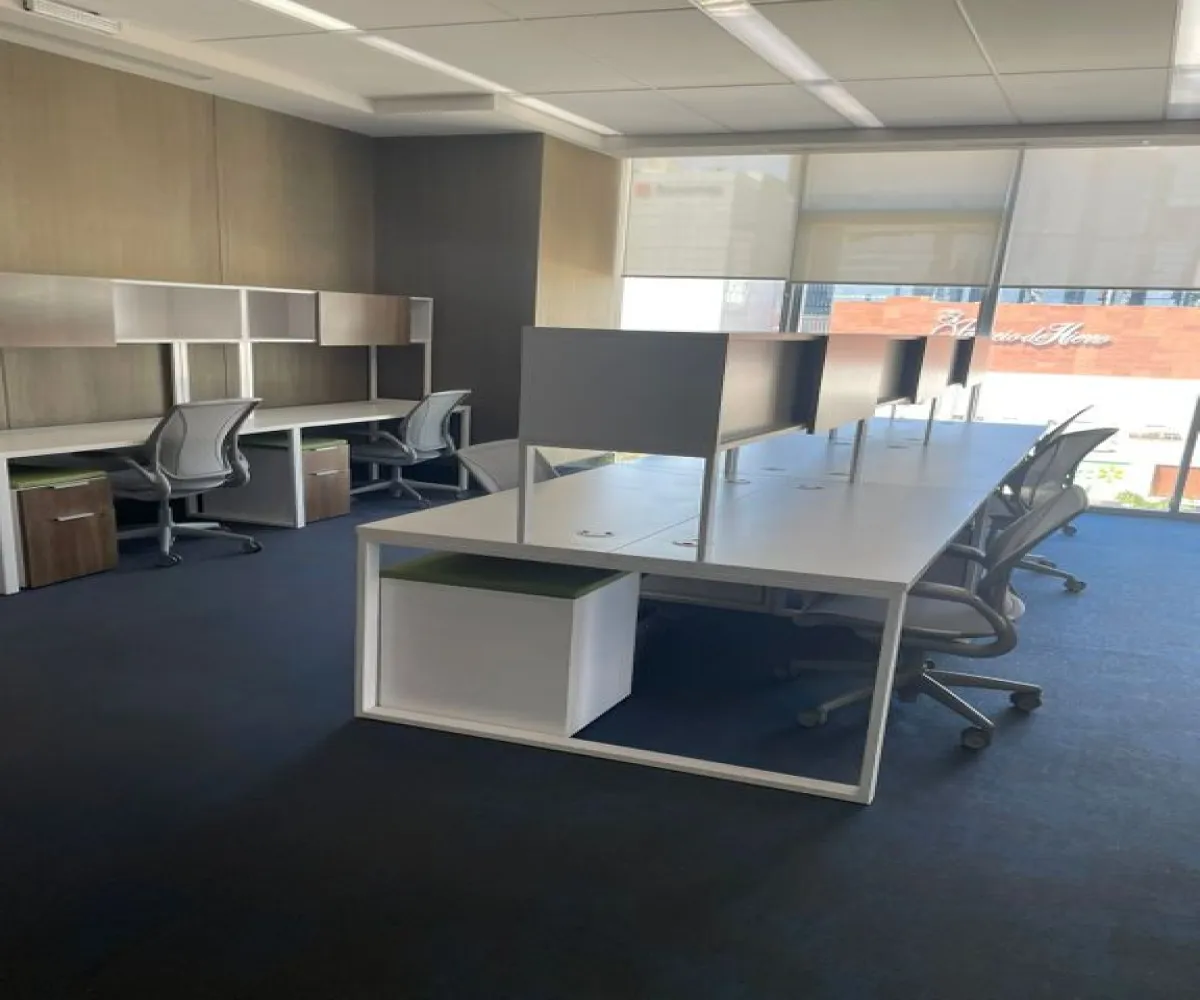 Oficina En Renta,Puerta de Hierro,Avenida Patria 1891, Zapopan, Jalisco 45116,2 Baños,Avenida Patria,1,pmTQcfJ