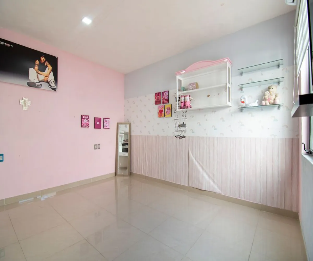 Casa En Venta,La Tuzania Ejidal,Miraflor 929, Zapopan, Jalisco 45138, 4 Habitaciones,3 Baños,Miraflor,1,pbB11Ds