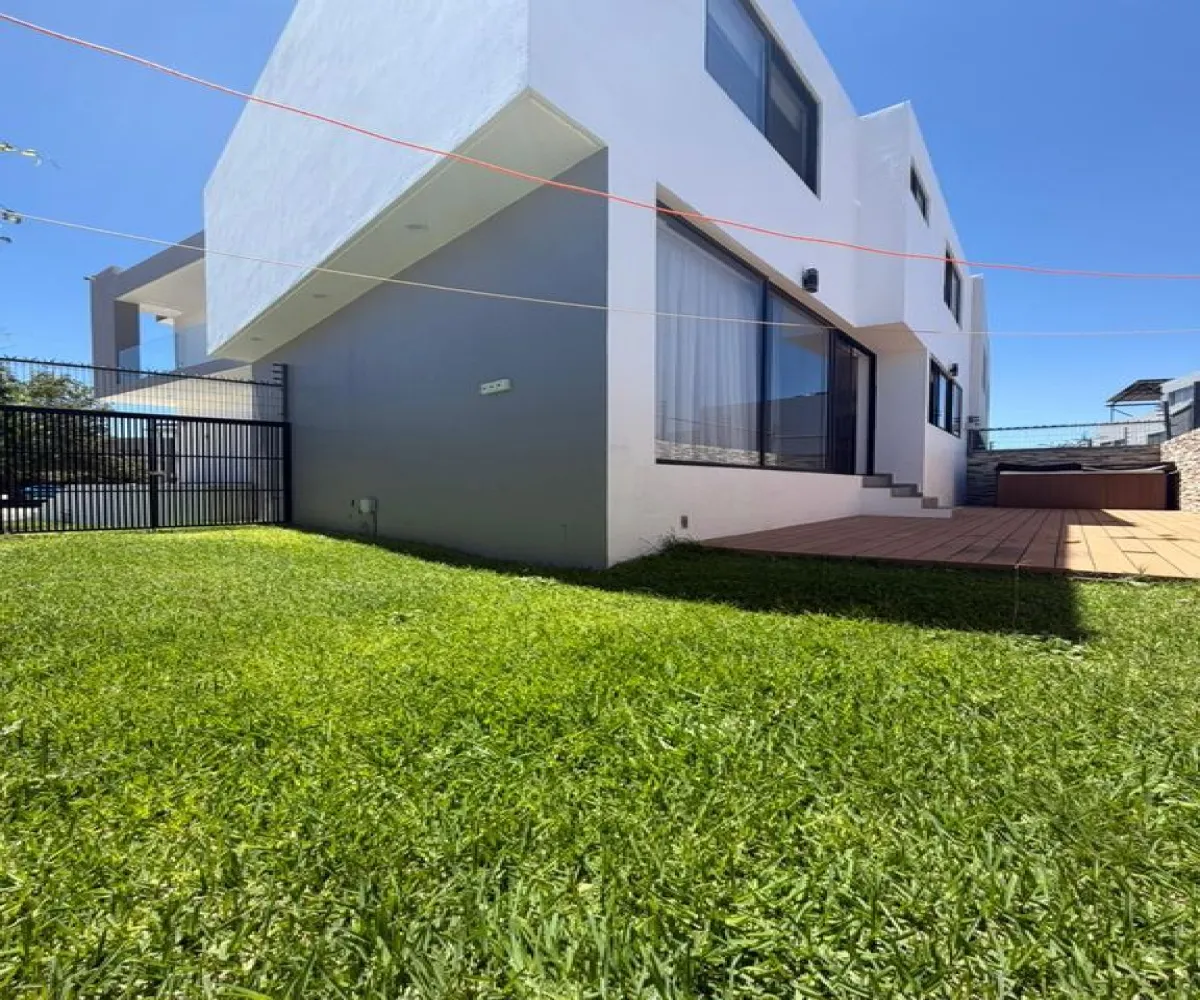 Casa En Venta,Valle del Imperio Galo S/N, Zapopan, Jalisco 45134, 4 Habitaciones,4 Baños,Valle del Imperio Galo,1,paBWdYE