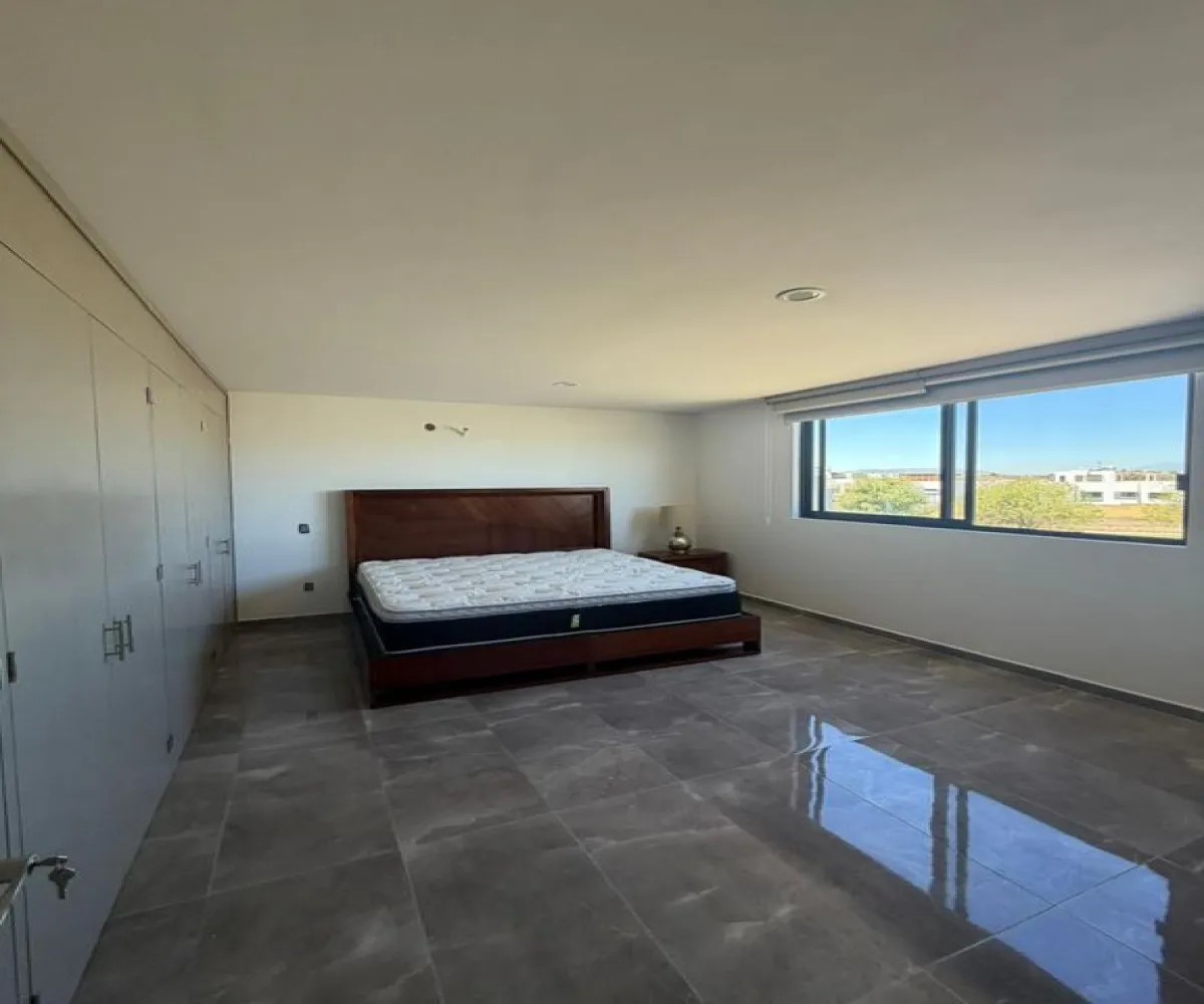 Casa En Venta,Valle del Imperio Galo S/N, Zapopan, Jalisco 45134, 4 Habitaciones,4 Baños,Valle del Imperio Galo,1,paBWdYE