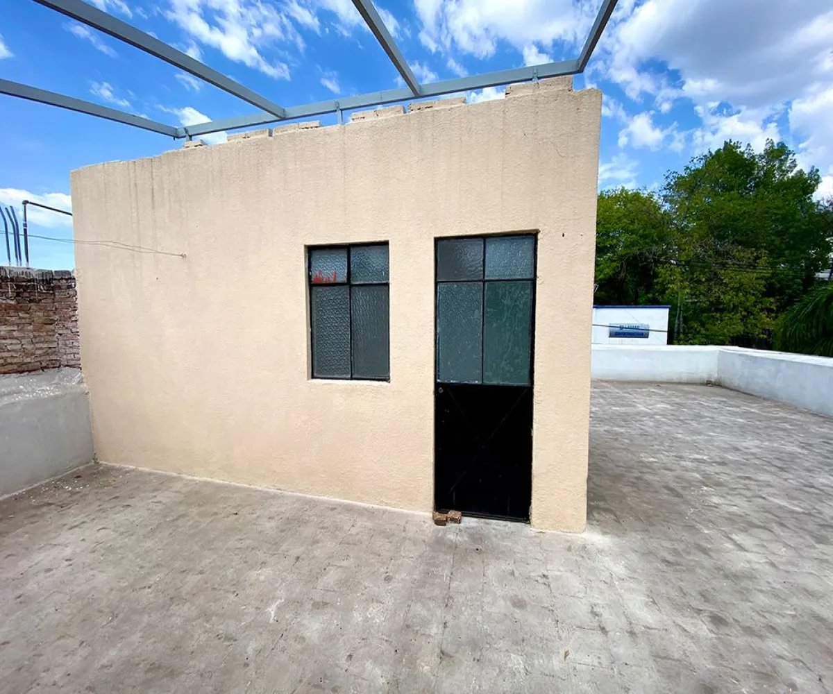 Oficina En Renta,Americana,Avenida Miguel Hidalgo y Costilla 1148, Guadalajara, Jalisco 44600,2 Baños,Avenida Miguel Hidalgo y Costilla,1,pve60pM