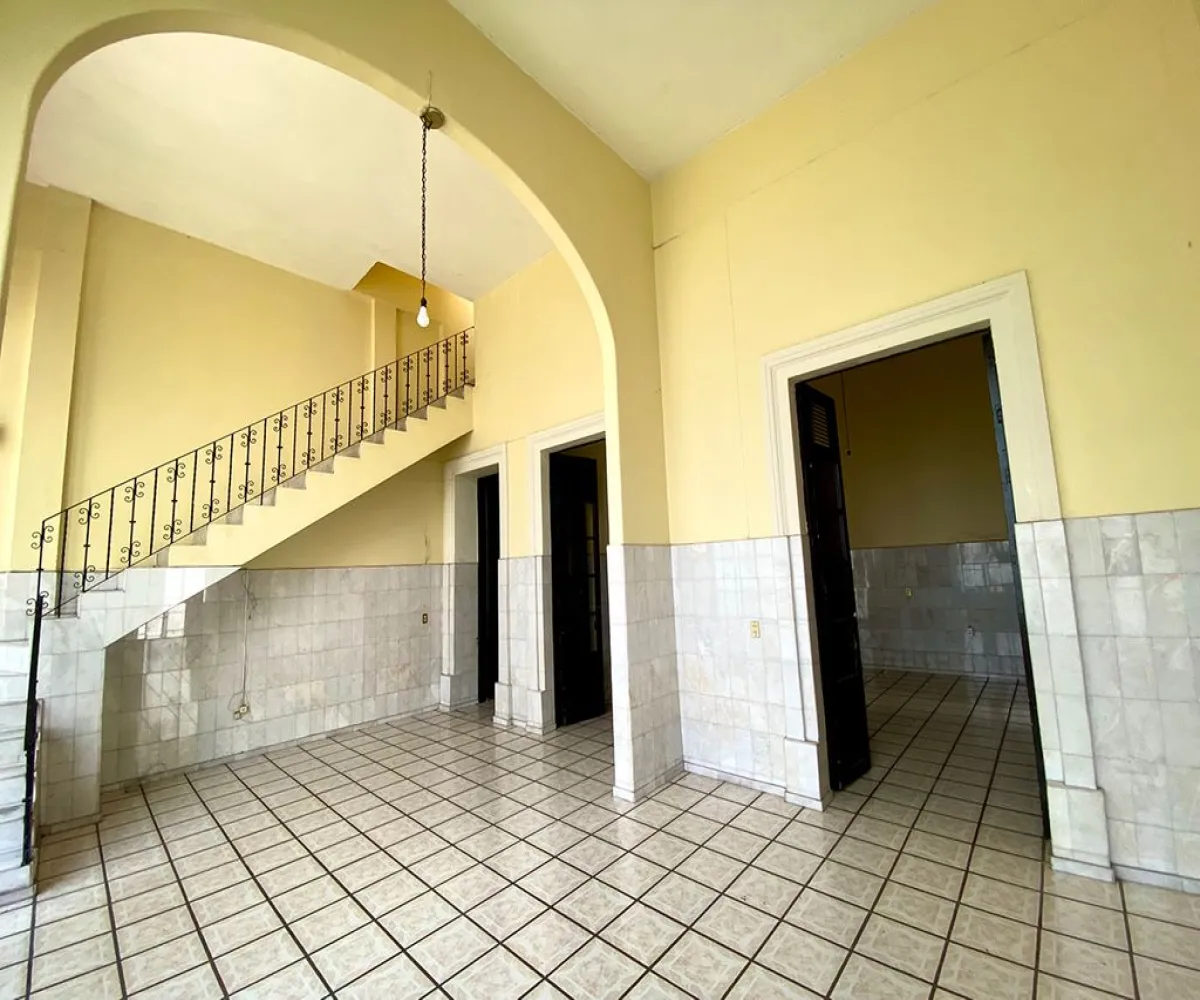 Oficina En Renta,Americana,Avenida Miguel Hidalgo y Costilla 1148, Guadalajara, Jalisco 44600,2 Baños,Avenida Miguel Hidalgo y Costilla,1,pve60pM