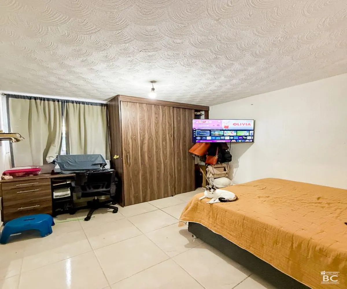 Casa En Venta,Jardines del Valle,Avenida del Valle 32, Zapopan, Jalisco 45138, 3 Habitaciones,1 Baño,Avenida del Valle,2,p96eGoK