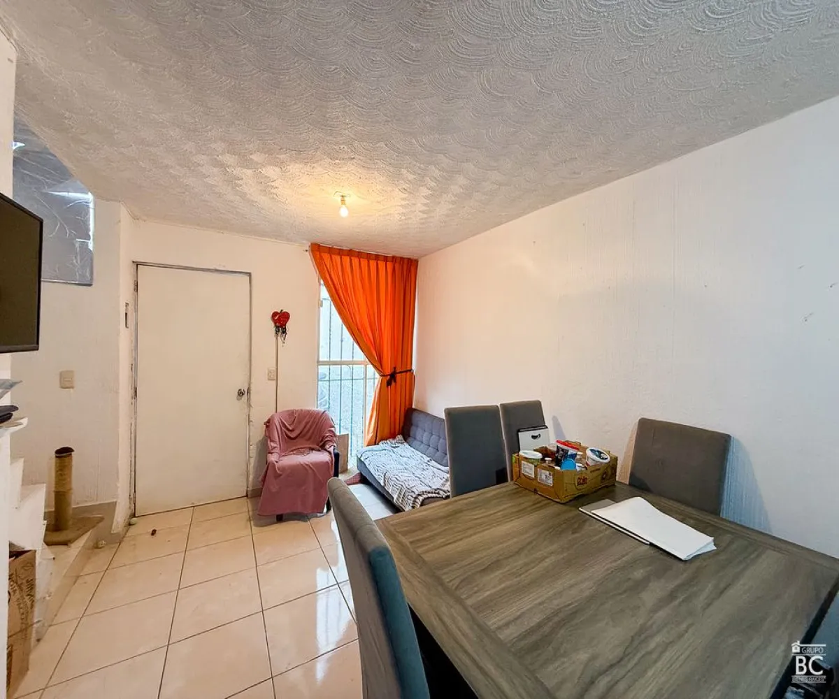 Casa En Venta,Jardines del Valle,Avenida del Valle 32, Zapopan, Jalisco 45138, 3 Habitaciones,1 Baño,Avenida del Valle,2,p96eGoK