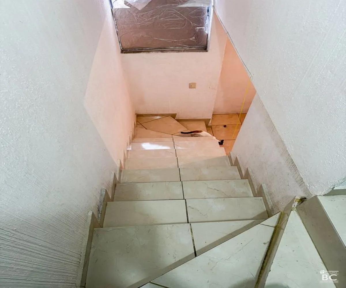 Casa En Venta,Jardines del Valle,Avenida del Valle 32, Zapopan, Jalisco 45138, 3 Habitaciones,1 Baño,Avenida del Valle,2,p96eGoK