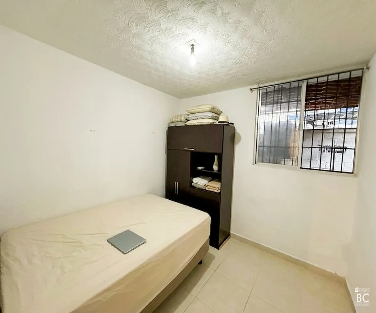 Casa En Venta,Jardines del Valle,Avenida del Valle 32, Zapopan, Jalisco 45138, 3 Habitaciones,1 Baño,Avenida del Valle,2,p96eGoK