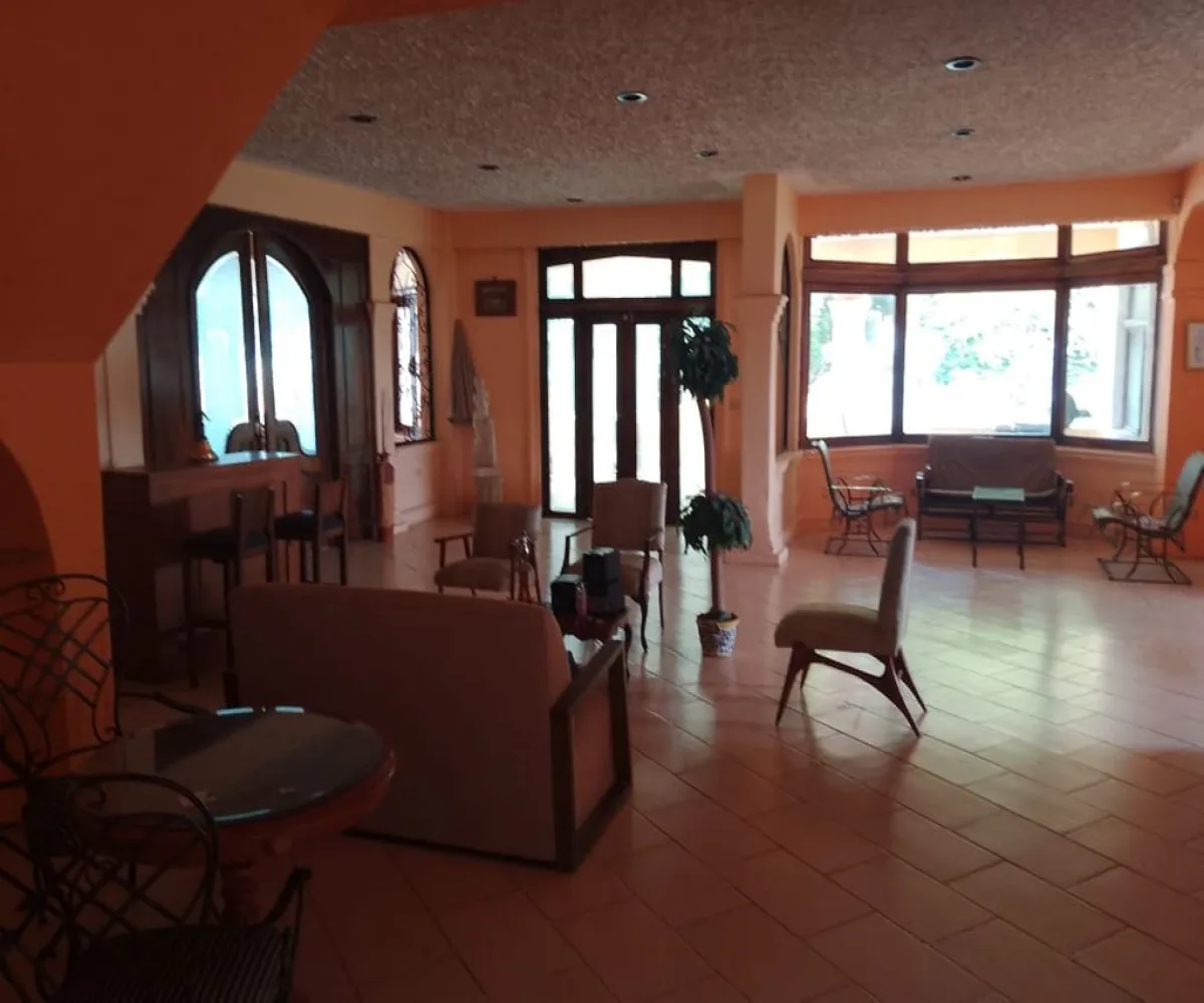Casa En Renta,Cortijo San Agustin,Los Toronjos 440, Tlajomulco de Zúñiga, Jalisco 45645, 4 Habitaciones,4 Baños,Los Toronjos,1,pvjGQWD