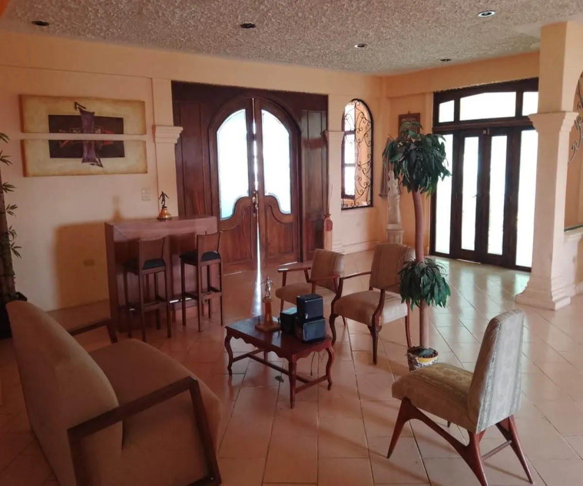 Casa En Renta,Cortijo San Agustin,Los Toronjos 440, Tlajomulco de Zúñiga, Jalisco 45645, 4 Habitaciones,4 Baños,Los Toronjos,1,pvjGQWD