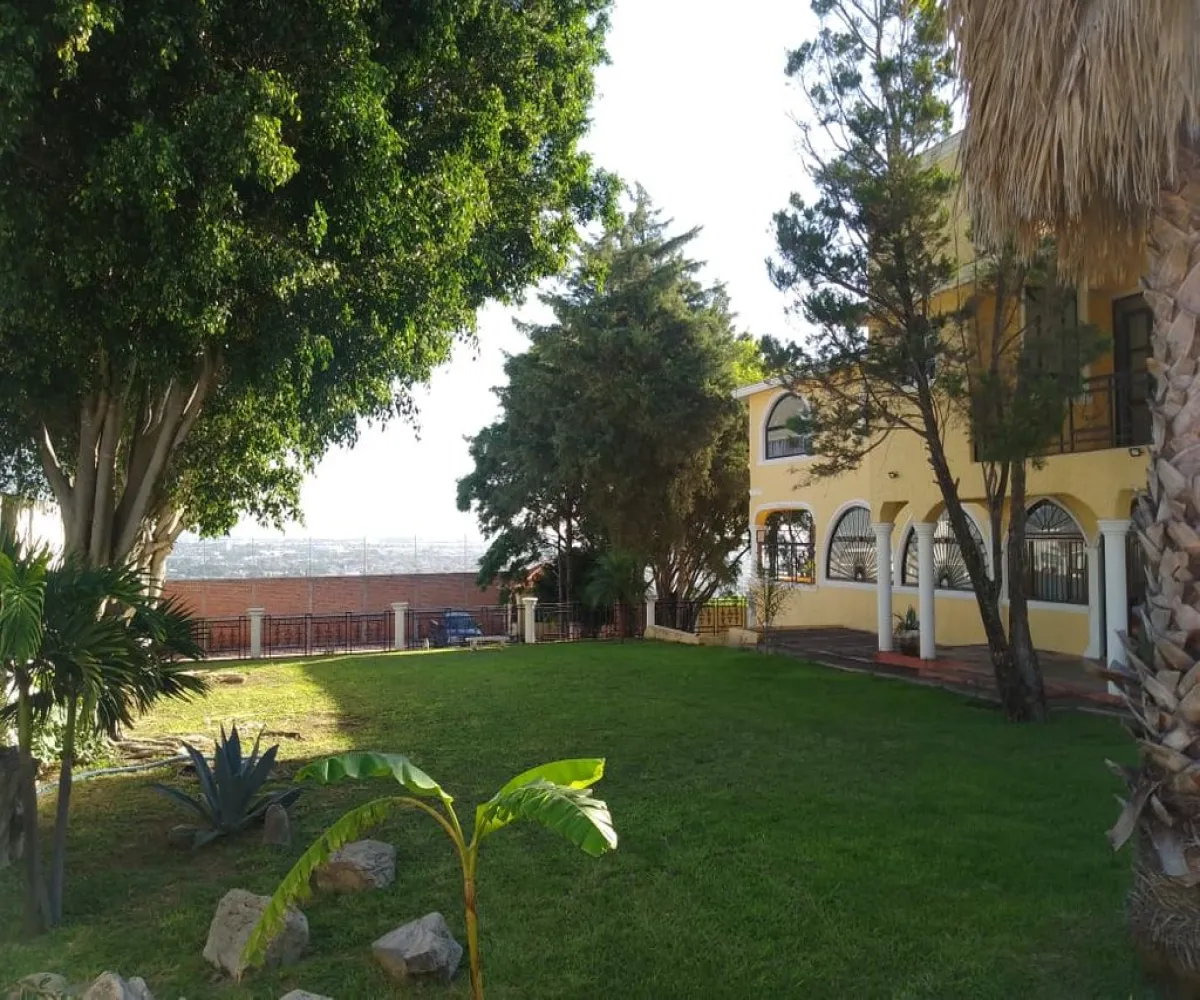 Casa En Renta,Cortijo San Agustin,Los Toronjos 440, Tlajomulco de Zúñiga, Jalisco 45645, 4 Habitaciones,4 Baños,Los Toronjos,1,pvjGQWD