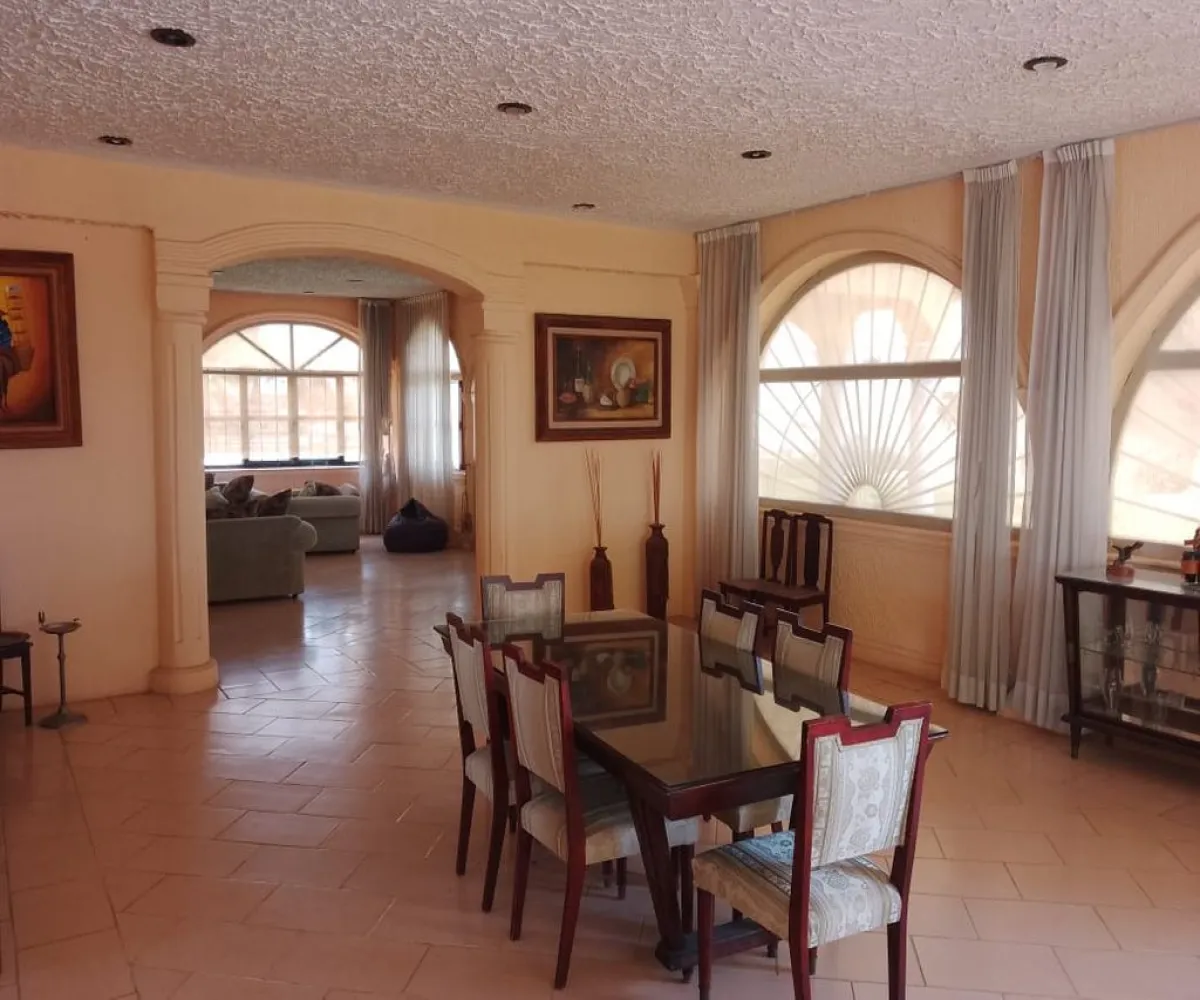 Casa En Renta,Cortijo San Agustin,Los Toronjos 440, Tlajomulco de Zúñiga, Jalisco 45645, 4 Habitaciones,4 Baños,Los Toronjos,1,pvjGQWD