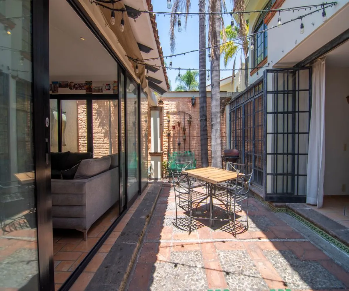 Casa En Venta,Parque Regency,Avenida Naciones Unidas 5859, Zapopan, Jalisco 45117, 4 Habitaciones,2 Baños,Avenida Naciones Unidas,1,pTdymjK