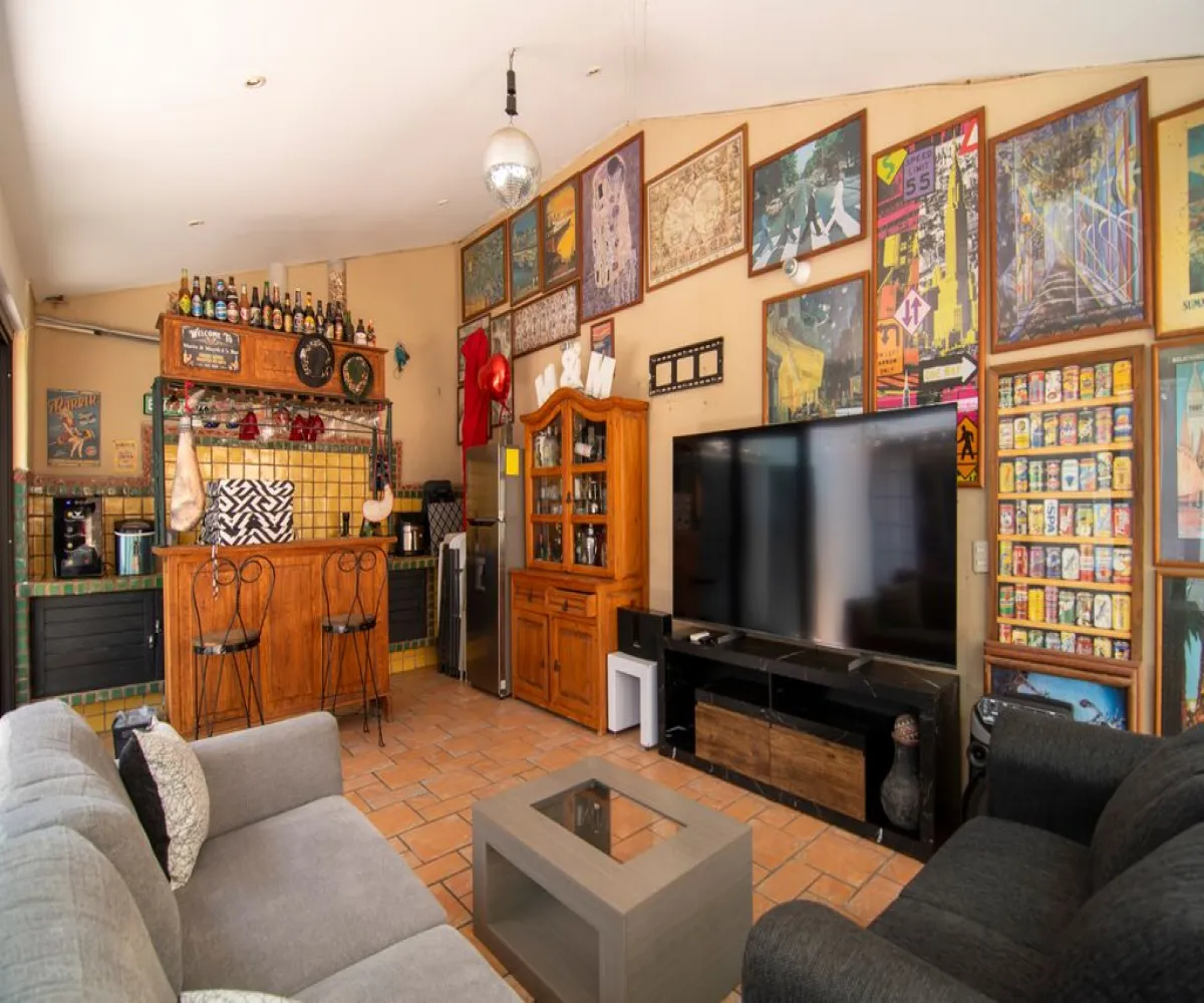 Casa En Venta,Parque Regency,Avenida Naciones Unidas 5859, Zapopan, Jalisco 45117, 4 Habitaciones,2 Baños,Avenida Naciones Unidas,1,pTdymjK