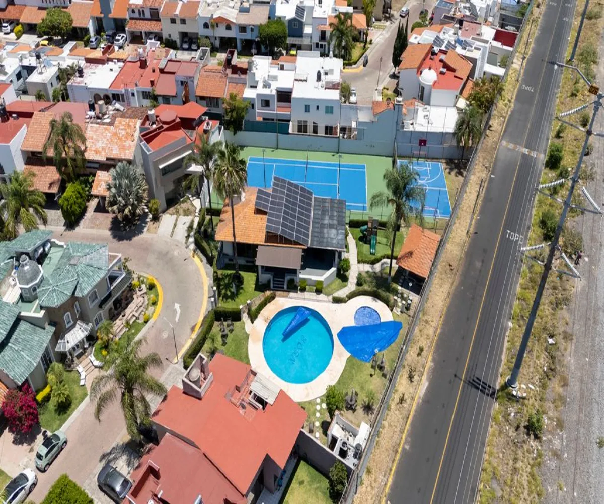 Casa En Venta,Parque Regency,Avenida Naciones Unidas 5859, Zapopan, Jalisco 45117, 4 Habitaciones,2 Baños,Avenida Naciones Unidas,1,pTdymjK