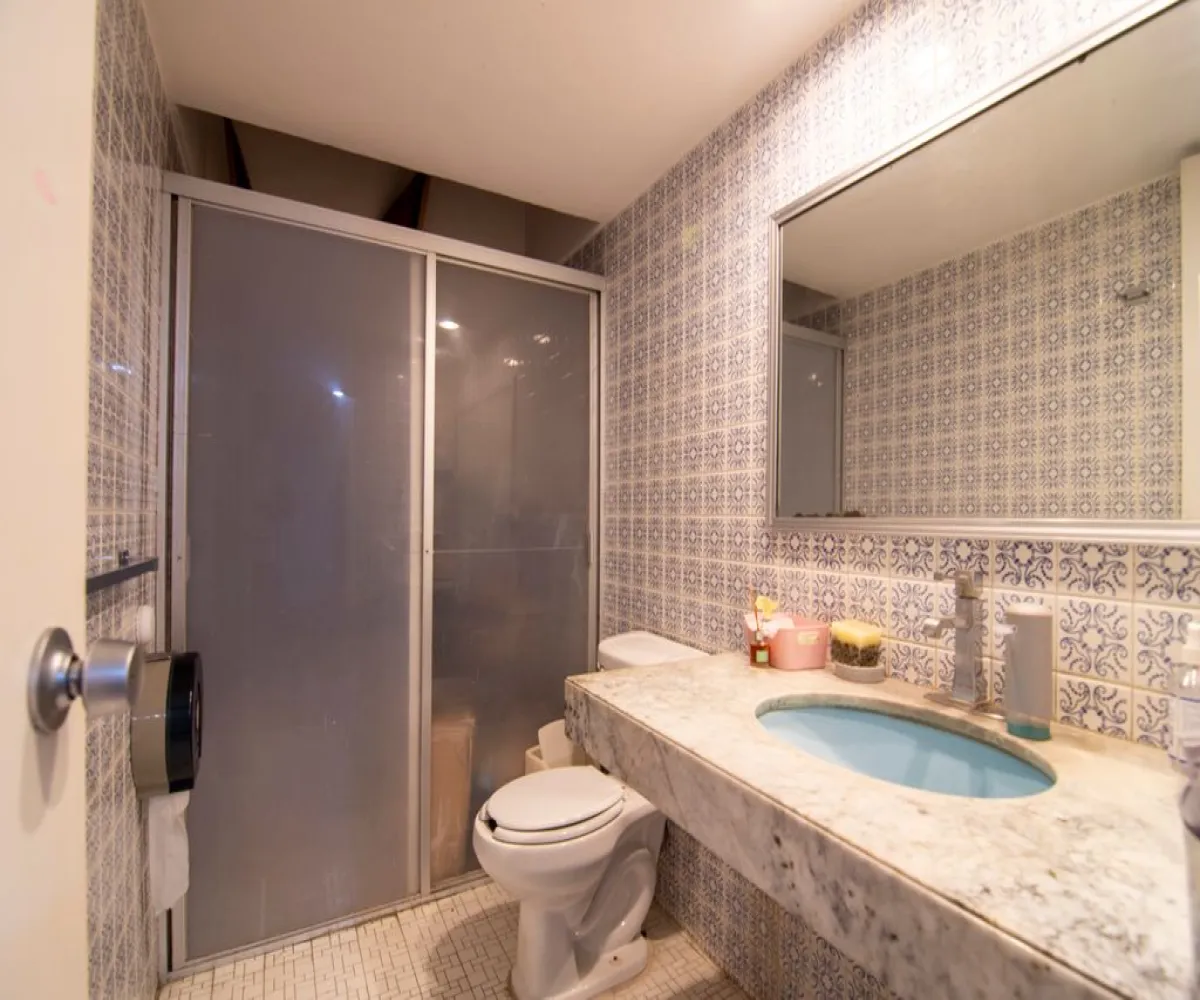 Casa En Venta,Camino Real,Santa Teresa de Jesús 665, Zapopan, Jalisco 45040, 9 Habitaciones,2 Baños,Santa Teresa de Jesús,1,p1lnjAb