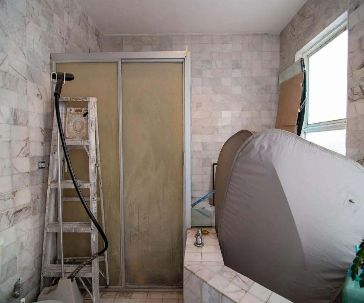 Casa En Venta,Camino Real,Santa Teresa de Jesús 665, Zapopan, Jalisco 45040, 9 Habitaciones,2 Baños,Santa Teresa de Jesús,1,p1lnjAb