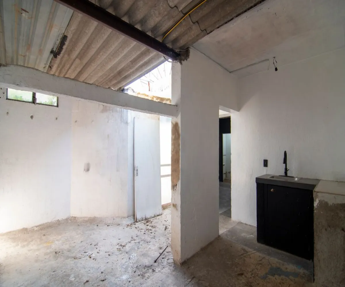 Casa En Venta,Camino Real,Santa Teresa de Jesús 665, Zapopan, Jalisco 45040, 9 Habitaciones,2 Baños,Santa Teresa de Jesús,1,p1lnjAb