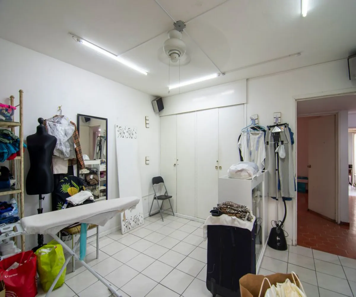 Casa En Venta,Camino Real,Santa Teresa de Jesús 665, Zapopan, Jalisco 45040, 9 Habitaciones,2 Baños,Santa Teresa de Jesús,1,p1lnjAb