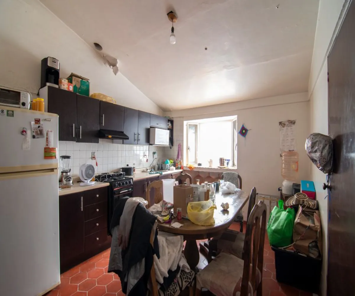 Casa En Venta,Camino Real,Santa Teresa de Jesús 665, Zapopan, Jalisco 45040, 9 Habitaciones,2 Baños,Santa Teresa de Jesús,1,p1lnjAb