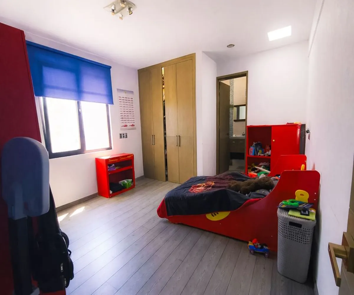 Casa En Venta,Fraccionamiento Villa Verona,Avenida Verona 7500, Zapopan, Jalisco 45110, 3 Habitaciones,4 Baños,Avenida Verona,2,p7tkyUM