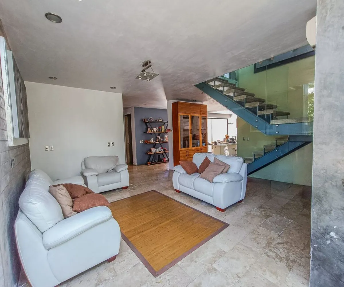 Casa En Venta,Fraccionamiento Villa Verona,Avenida Verona 7500, Zapopan, Jalisco 45110, 3 Habitaciones,4 Baños,Avenida Verona,2,p7tkyUM
