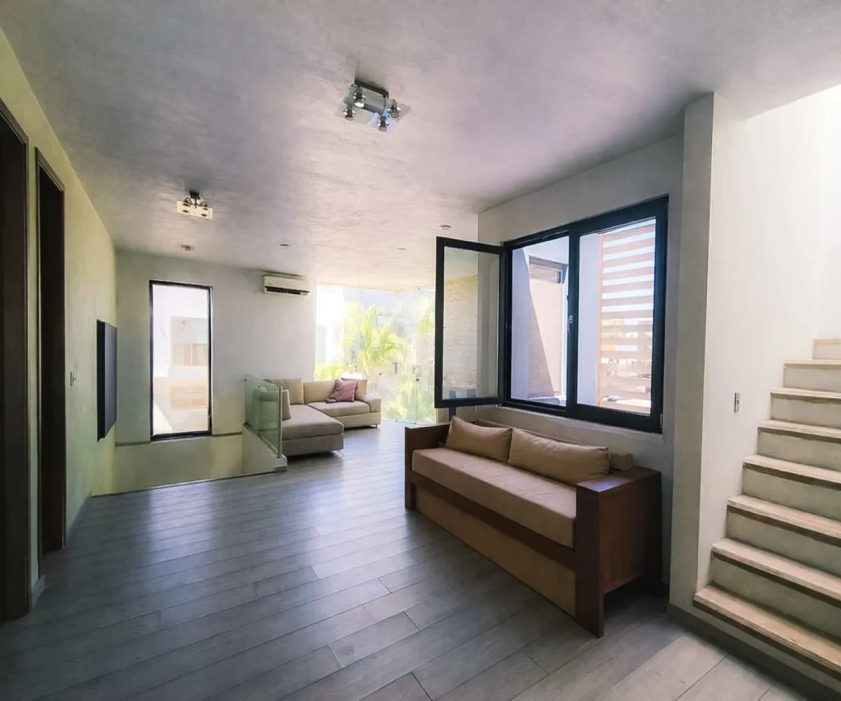 Casa En Venta,Fraccionamiento Villa Verona,Avenida Verona 7500, Zapopan, Jalisco 45110, 3 Habitaciones,4 Baños,Avenida Verona,2,p7tkyUM