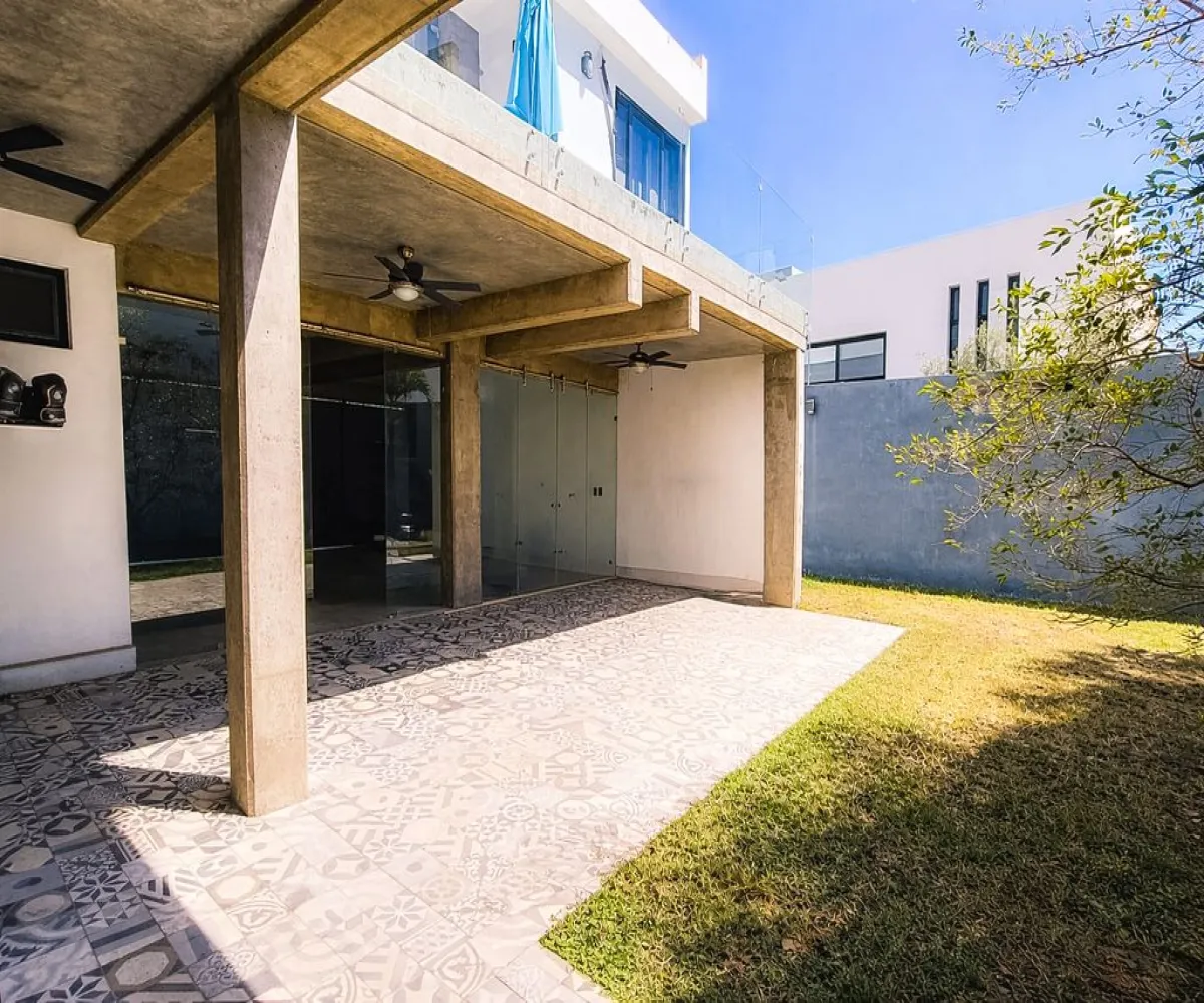 Casa En Venta,Fraccionamiento Villa Verona,Avenida Verona 7500, Zapopan, Jalisco 45110, 3 Habitaciones,4 Baños,Avenida Verona,2,p7tkyUM