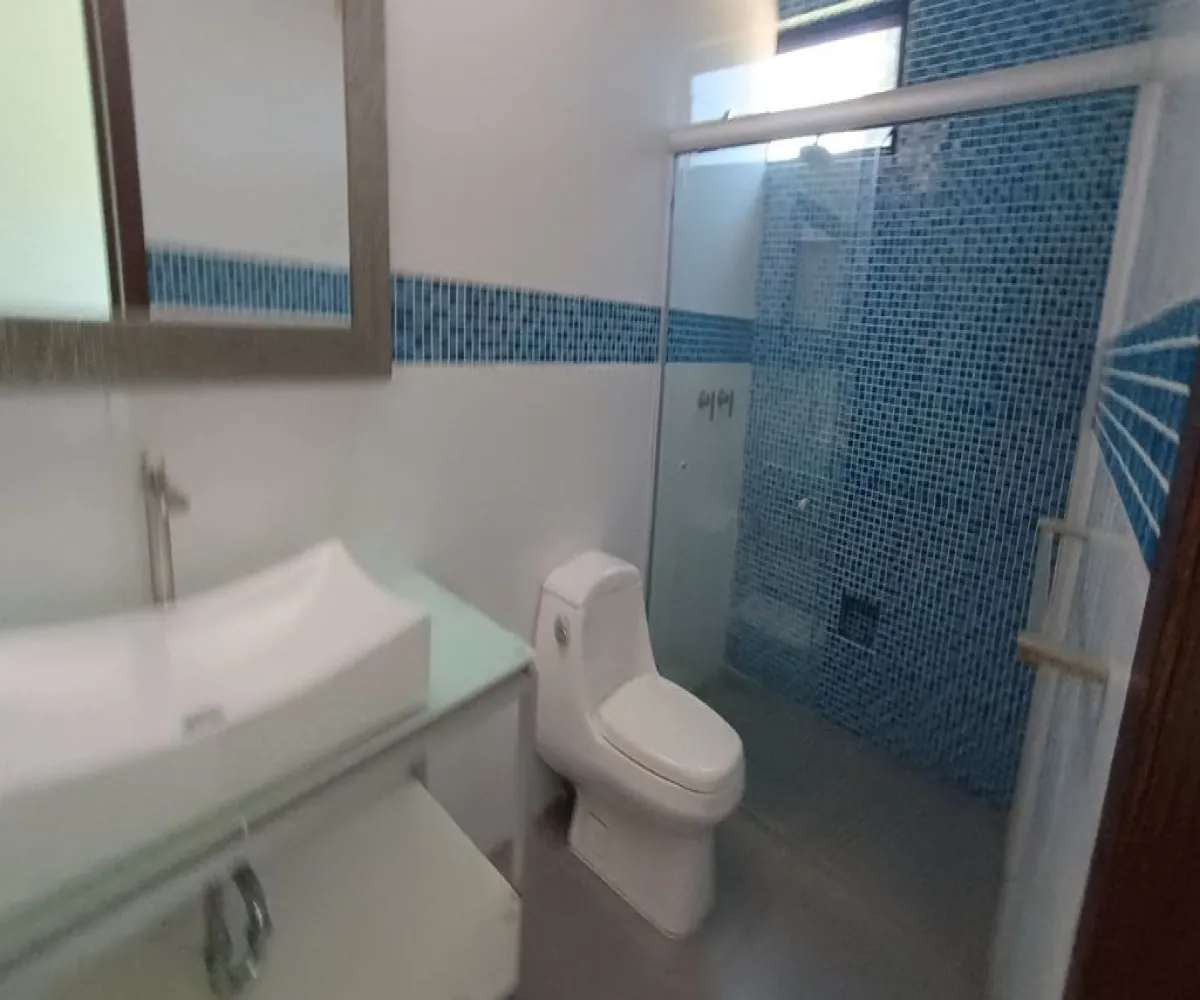 Casa En Venta,EL RIO COUNTRY CLUB ,LOS AGUACATES 14, El Arenal, Jalisco 45363, 5 Habitaciones,5 Baños,LOS AGUACATES ,2,psBf4Jo