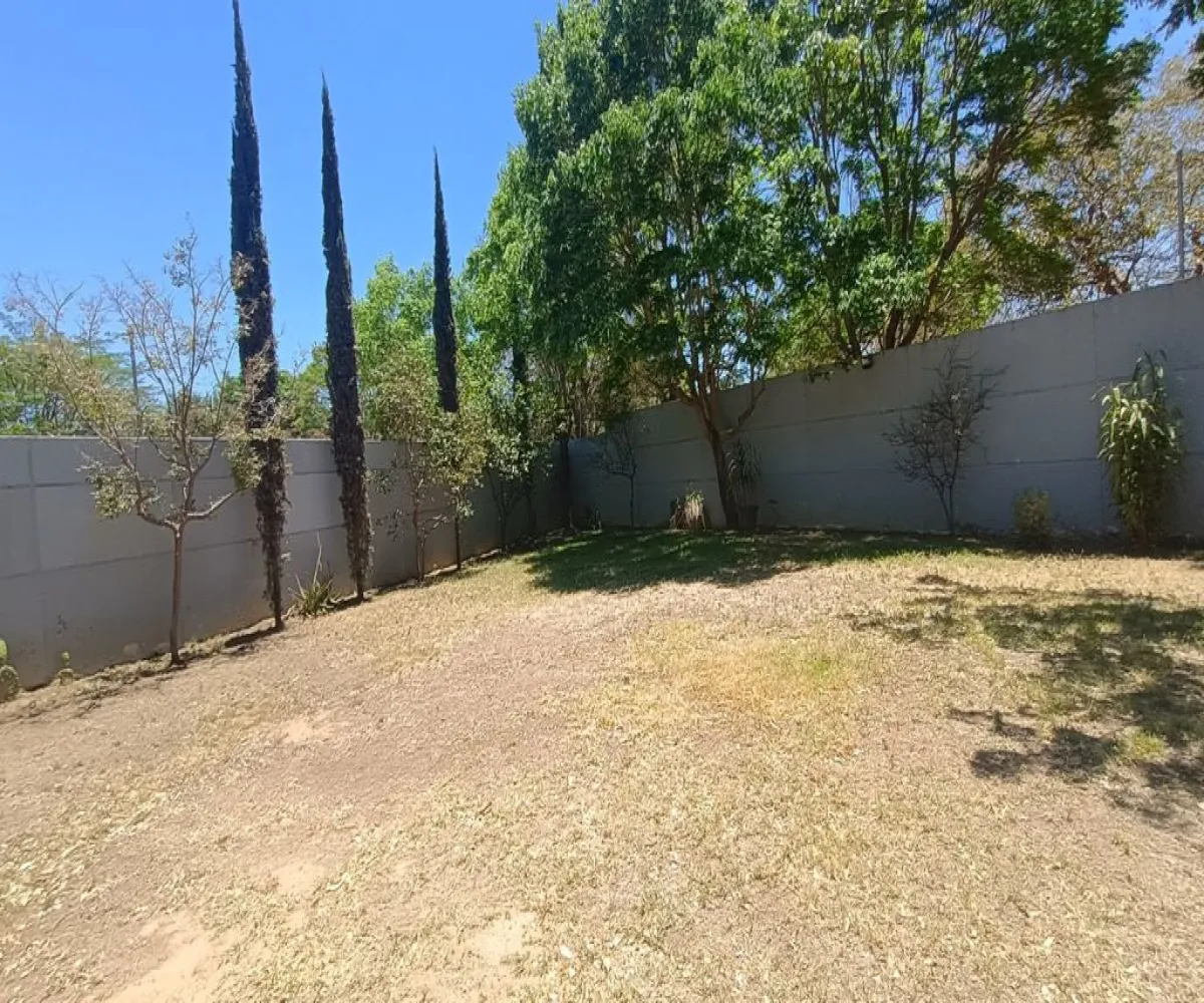 Casa En Venta,EL RIO COUNTRY CLUB ,LOS AGUACATES 14, El Arenal, Jalisco 45363, 5 Habitaciones,5 Baños,LOS AGUACATES ,2,psBf4Jo