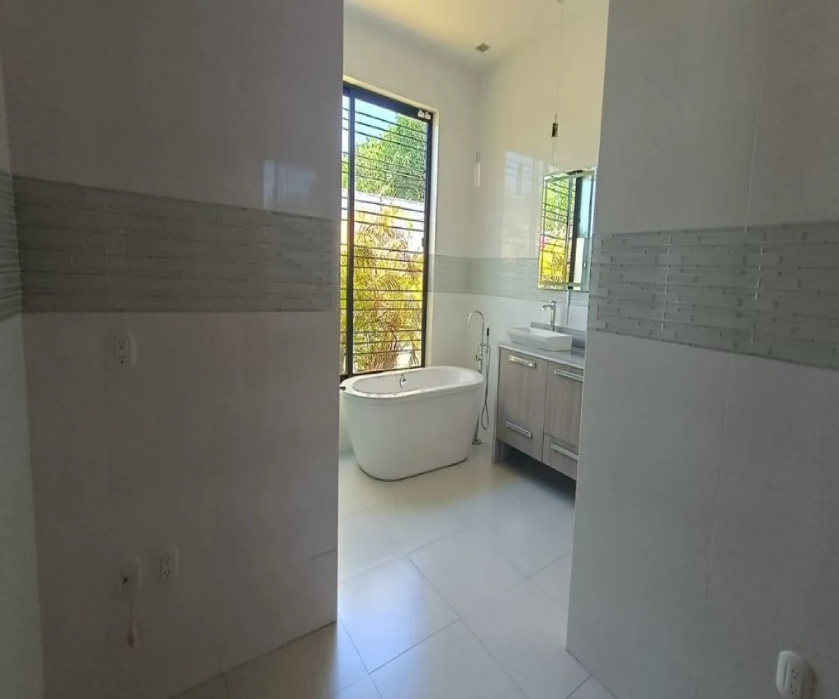 Casa En Venta,EL RIO COUNTRY CLUB ,LOS AGUACATES 14, El Arenal, Jalisco 45363, 5 Habitaciones,5 Baños,LOS AGUACATES ,2,psBf4Jo