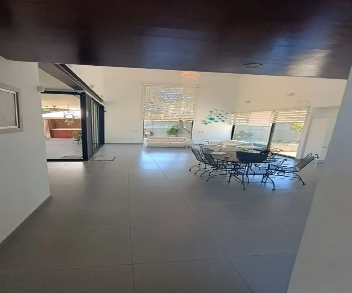 Casa En Venta,EL RIO COUNTRY CLUB ,LOS AGUACATES 14, El Arenal, Jalisco 45363, 5 Habitaciones,5 Baños,LOS AGUACATES ,2,psBf4Jo