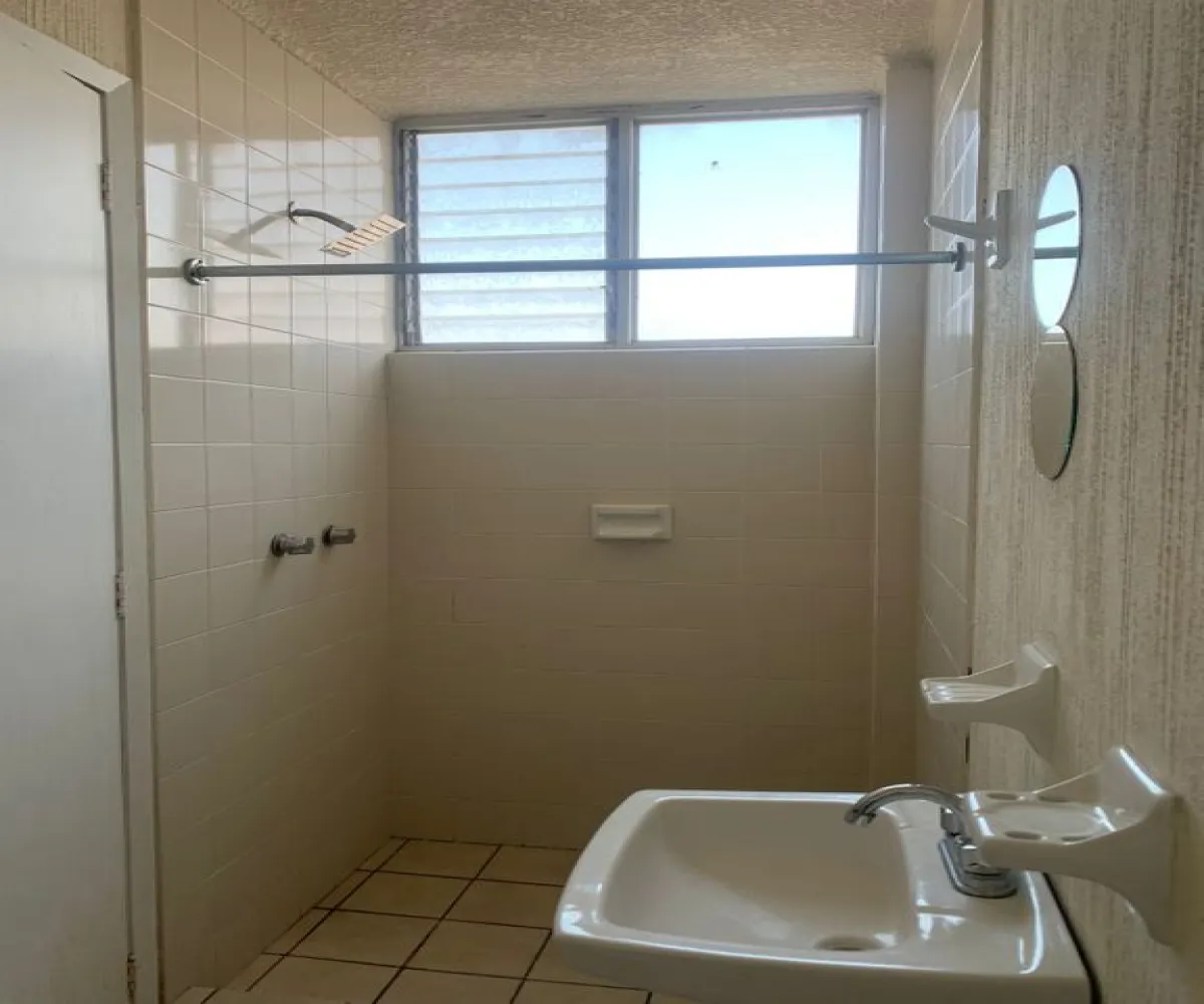 Departamento En Venta,Moderna,Eduardo M. Vargas 201, Irapuato, Guanajuato 36690, 3 Habitaciones,3 Baños,Eduardo M. Vargas,1,pt4FrU5