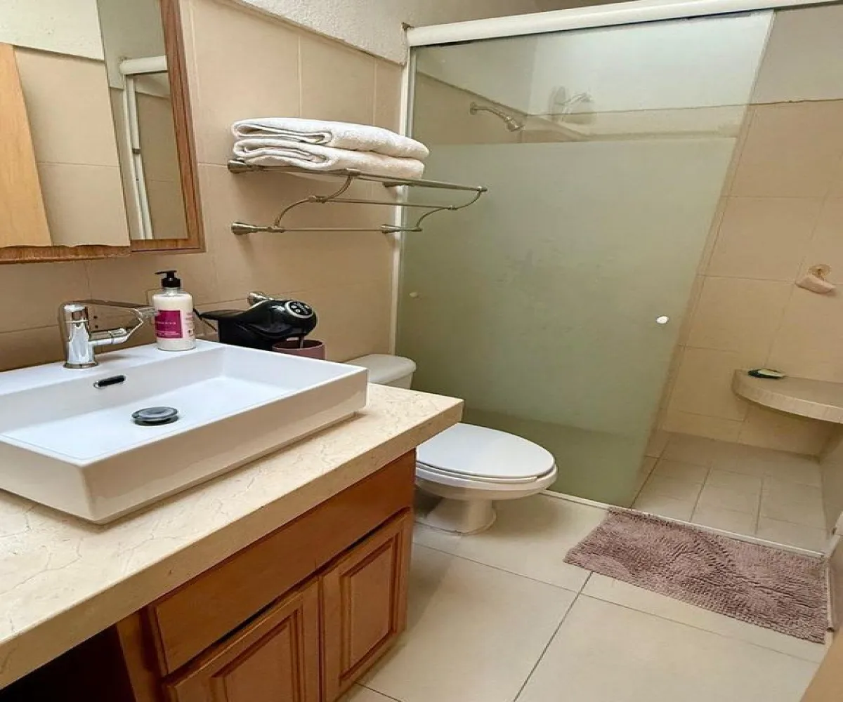 Casa En Venta,Lomas Altas,Calle Paseo Puesta del Sol 4159, Zapopan, Jalisco 45128, 3 Habitaciones,3 Baños,Calle Paseo Puesta del Sol,2,prQ1MIe