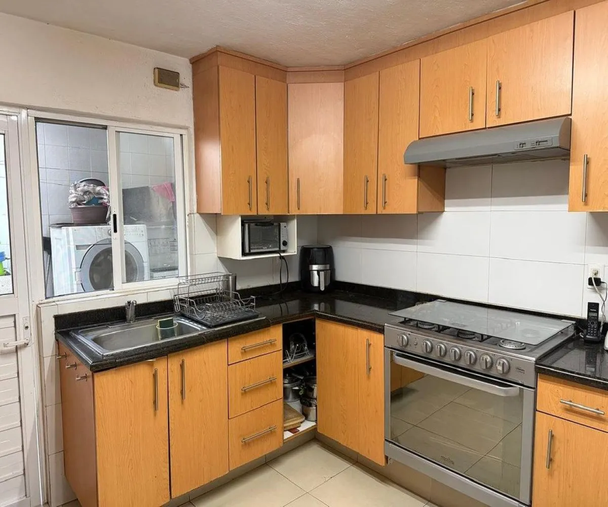 Casa En Venta,Lomas Altas,Calle Paseo Puesta del Sol 4159, Zapopan, Jalisco 45128, 3 Habitaciones,3 Baños,Calle Paseo Puesta del Sol,2,prQ1MIe