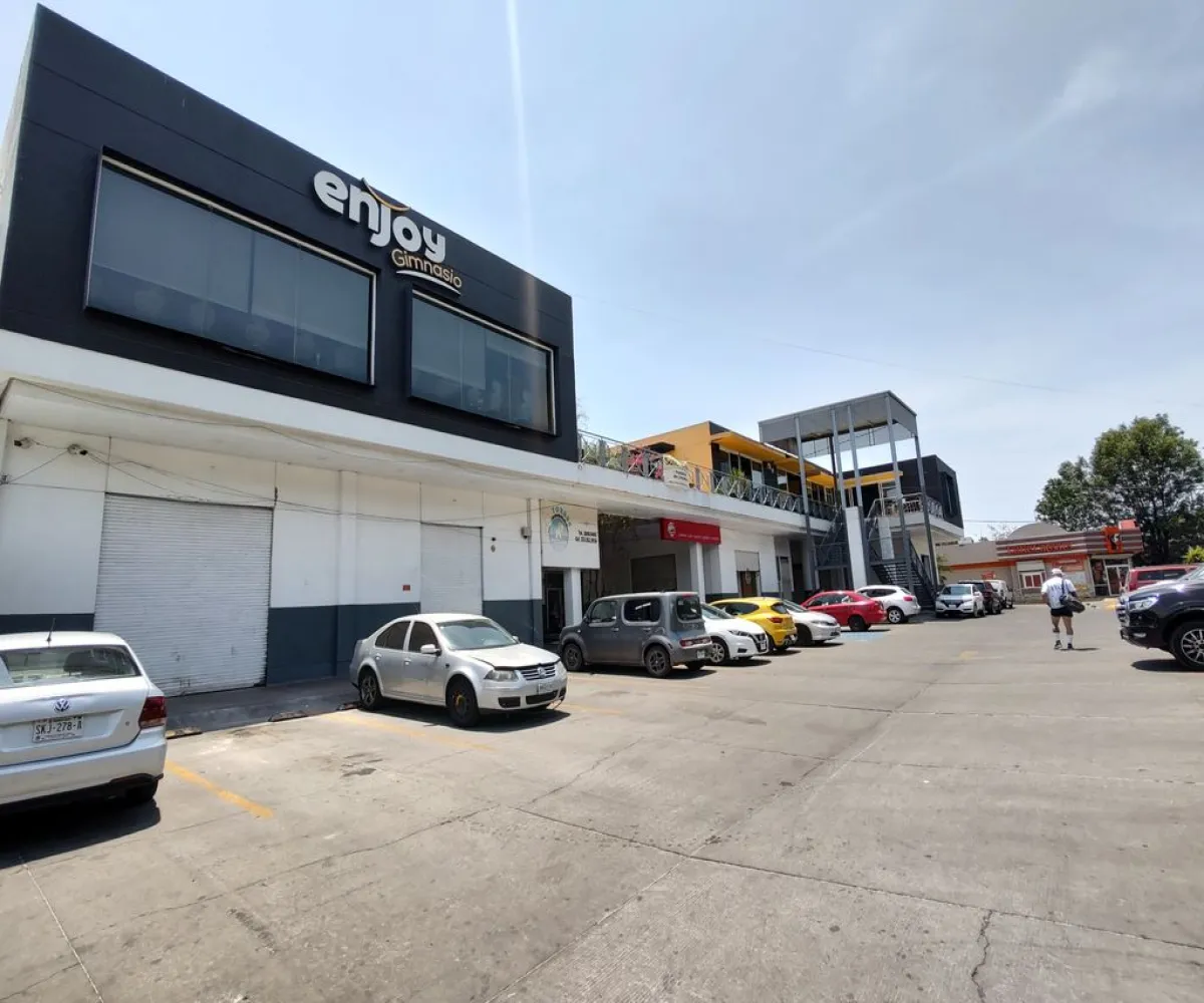 Local En Renta,El Sauz,Avenida Jaime Torres Bodet 3195 2 y 3, San Pedro Tlaquepaque, Jalisco 45608,1 Baño,Avenida Jaime Torres Bodet,1,prvRV6V