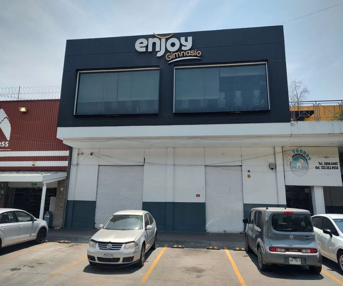 Local En Renta,El Sauz,Avenida Jaime Torres Bodet 3195 2 y 3, San Pedro Tlaquepaque, Jalisco 45608,1 Baño,Avenida Jaime Torres Bodet,1,prvRV6V