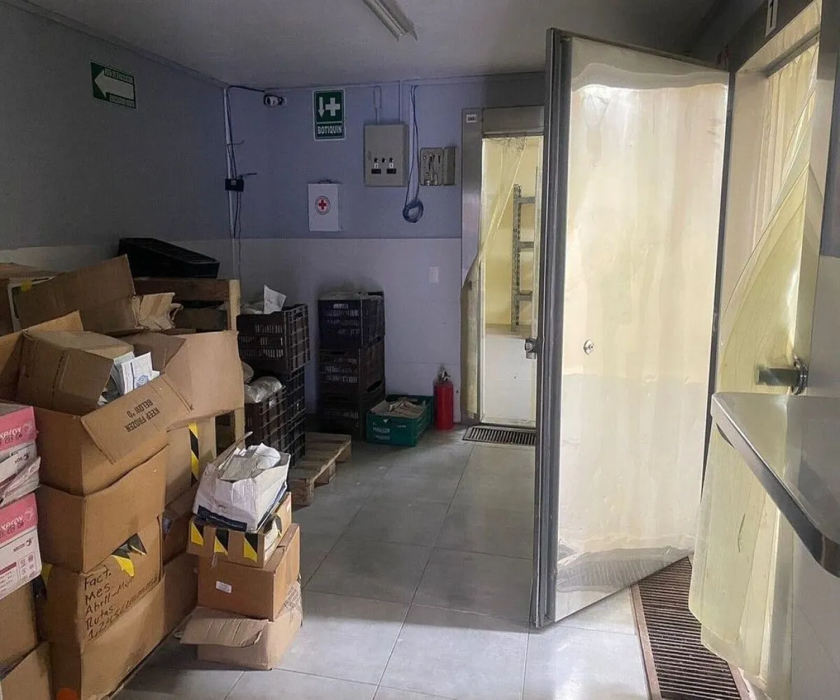 Bodega En Venta,Revolución,Calle Plan de San Luis 3735, San Pedro Tlaquepaque, Jalisco 45580,1 Baño,Calle Plan de San Luis,1,pzA3ttq